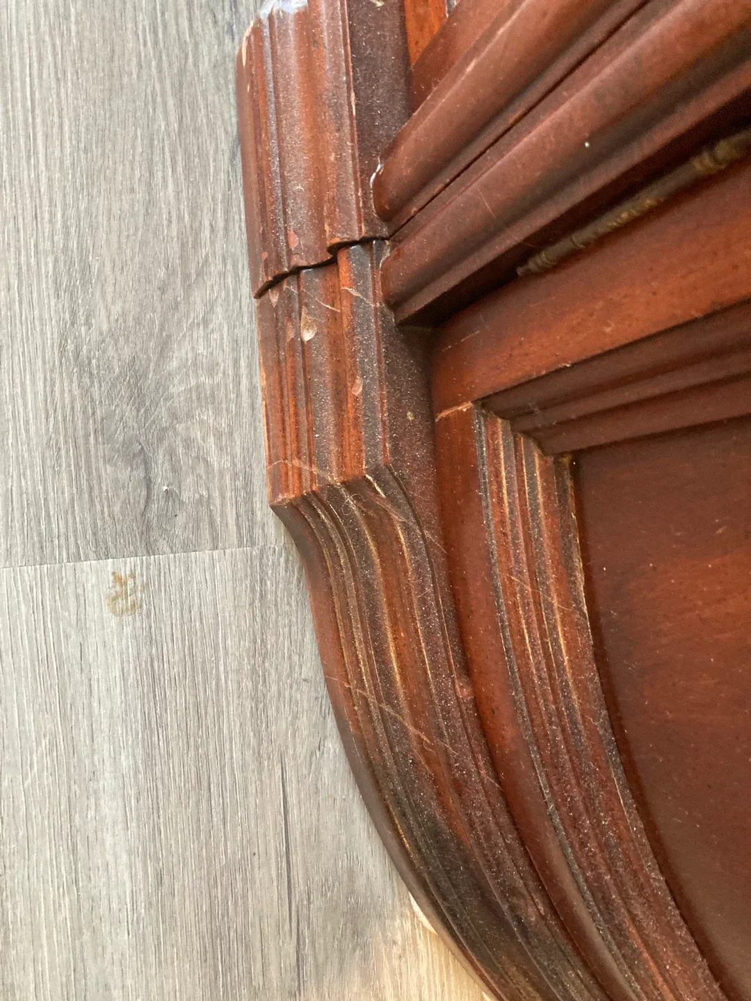 Cherry wood bookcase with Shelves image indicator(4)