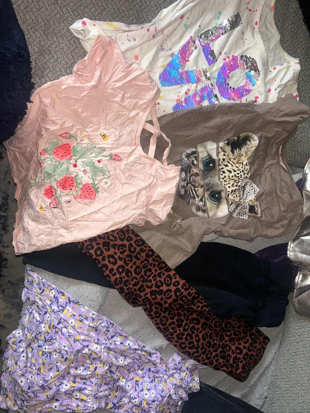 Girls Clothing thumbnail