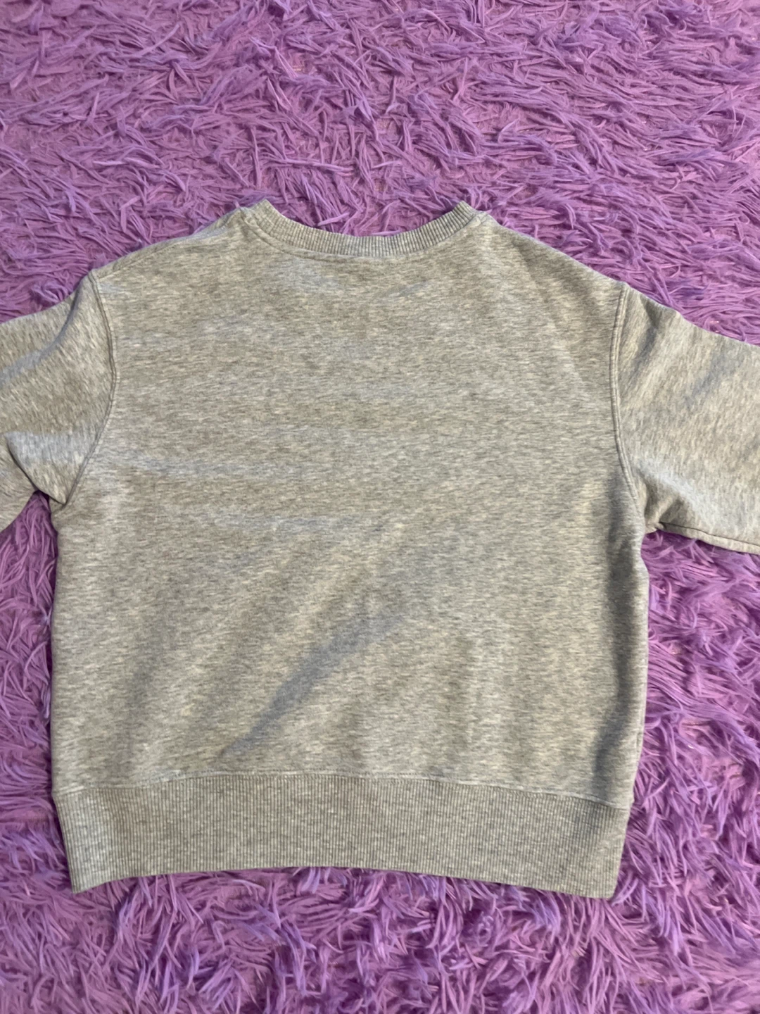 Uniqlo Gray Sweatshirt Size 5-6 - photo 2