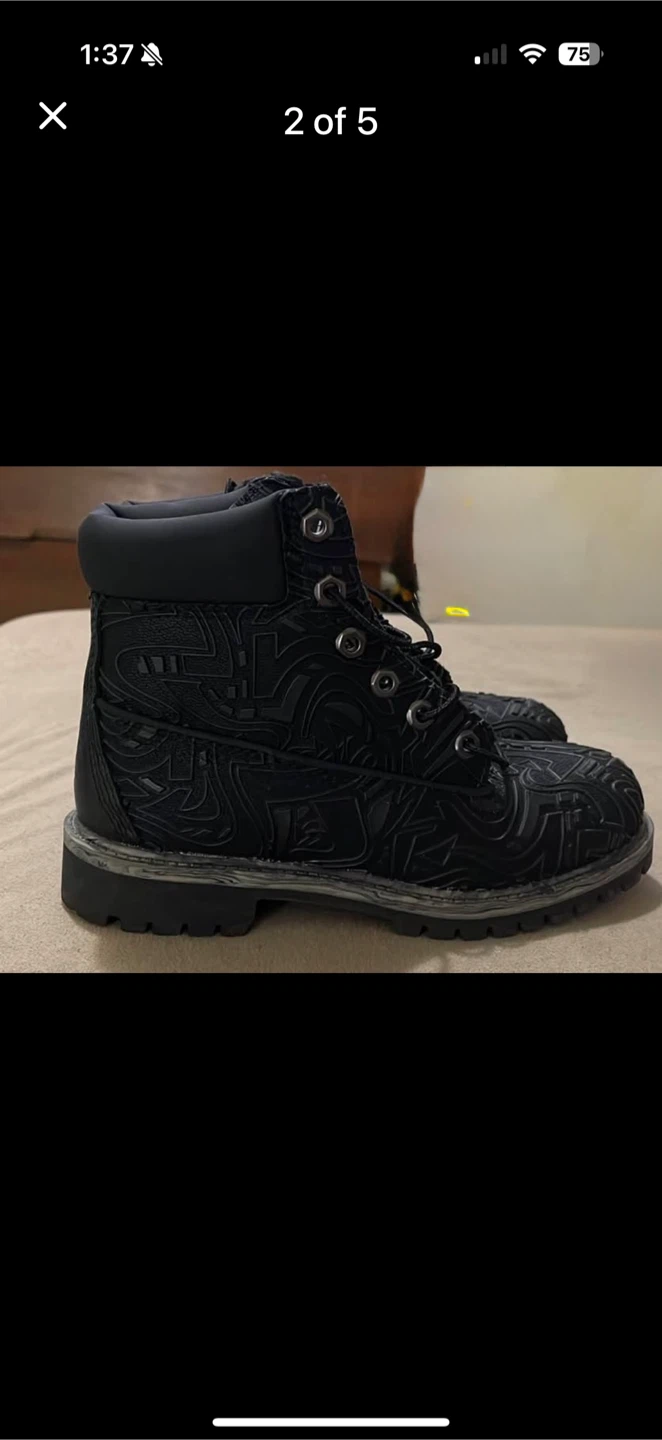 Timberland 3D Graffiti Boots youth size 4 cash only please - photo 2