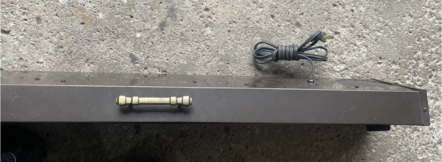 Vintage Electric Standard Baseboard Heater image indicator(4)