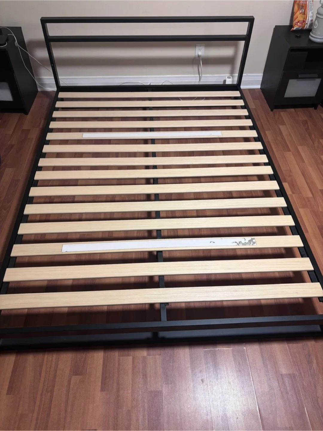 Black Metal Bed Frame image indicator(2)