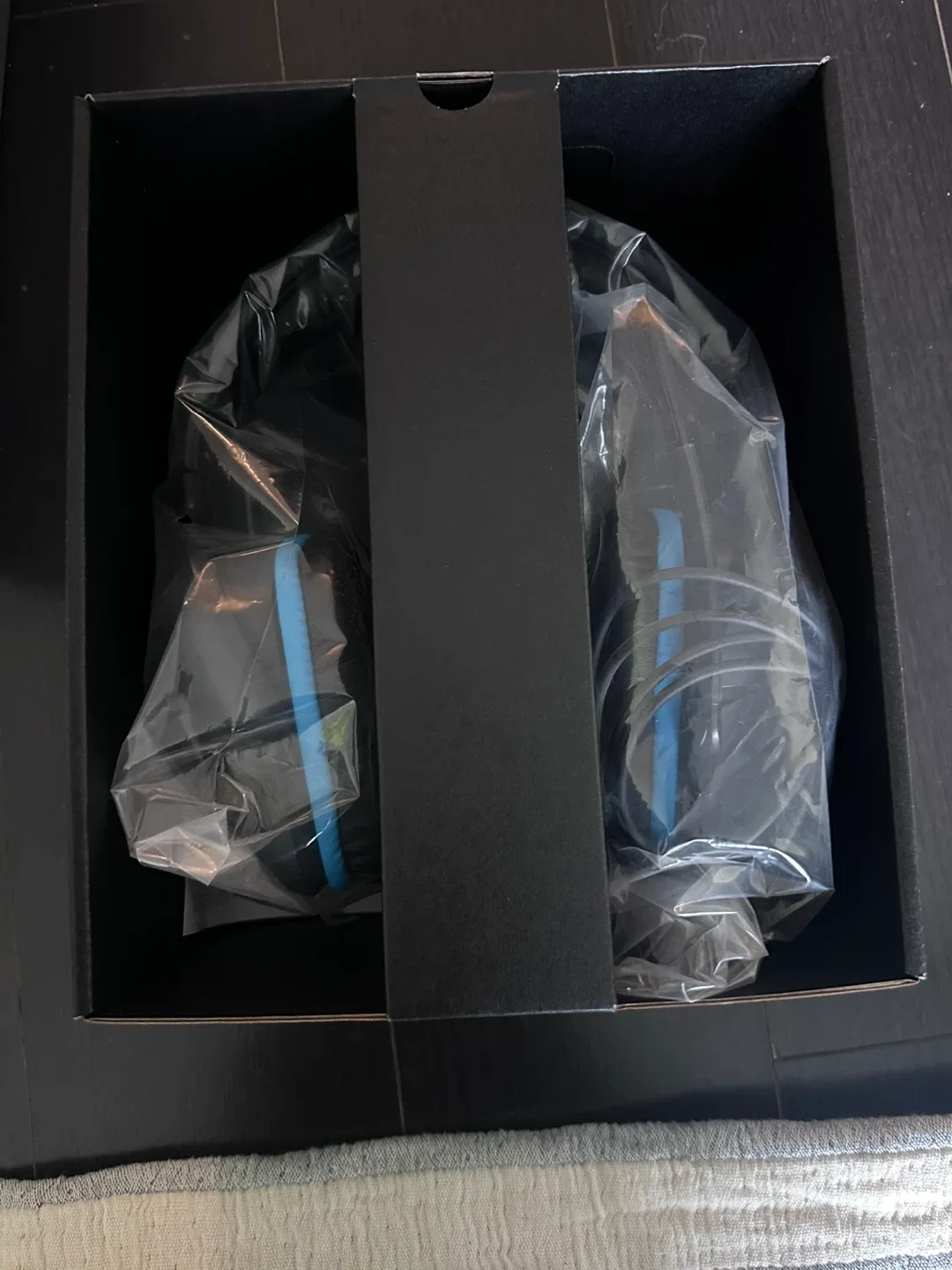 Logitech G432 Wired Gaming Headset - NEW image indicator(2)