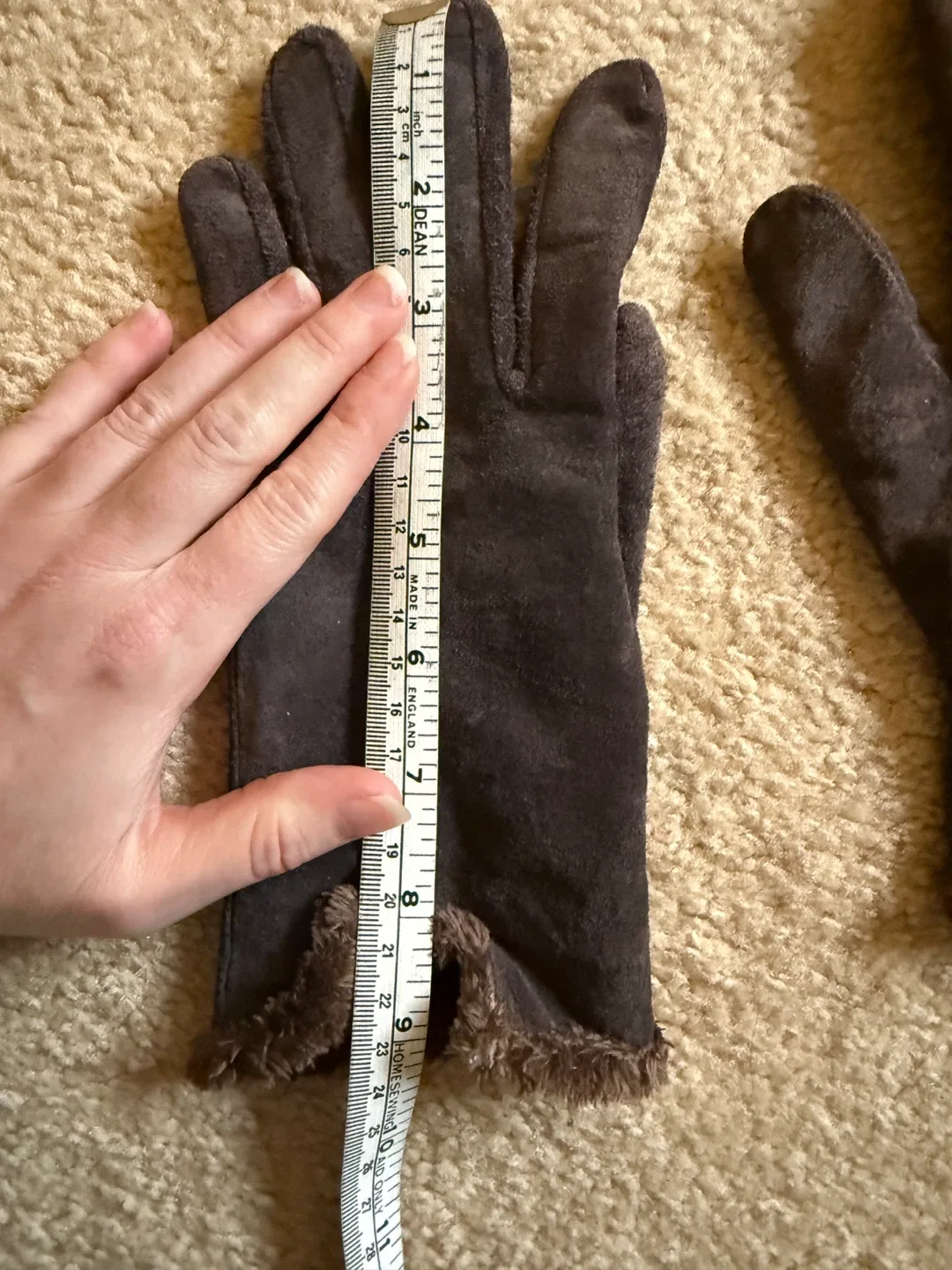 Brown Suede Gloves with Fur Trim image indicator(8)