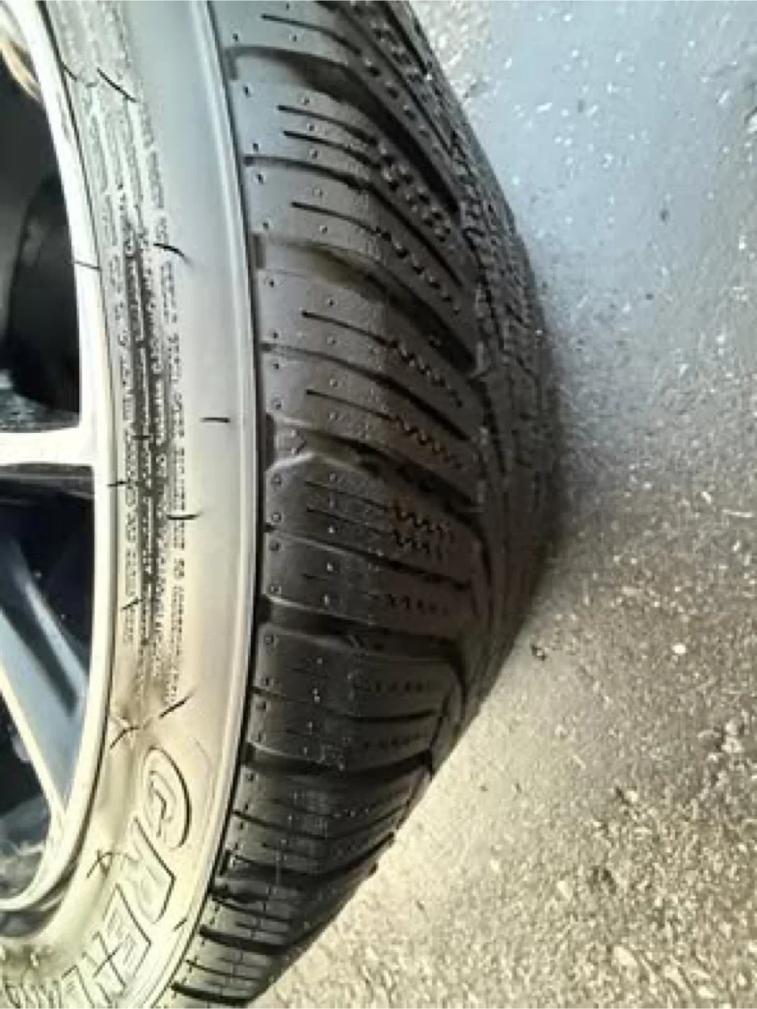 Set of OEM Toyota GR86 / Subaru BRZ7 Tires image indicator(3)