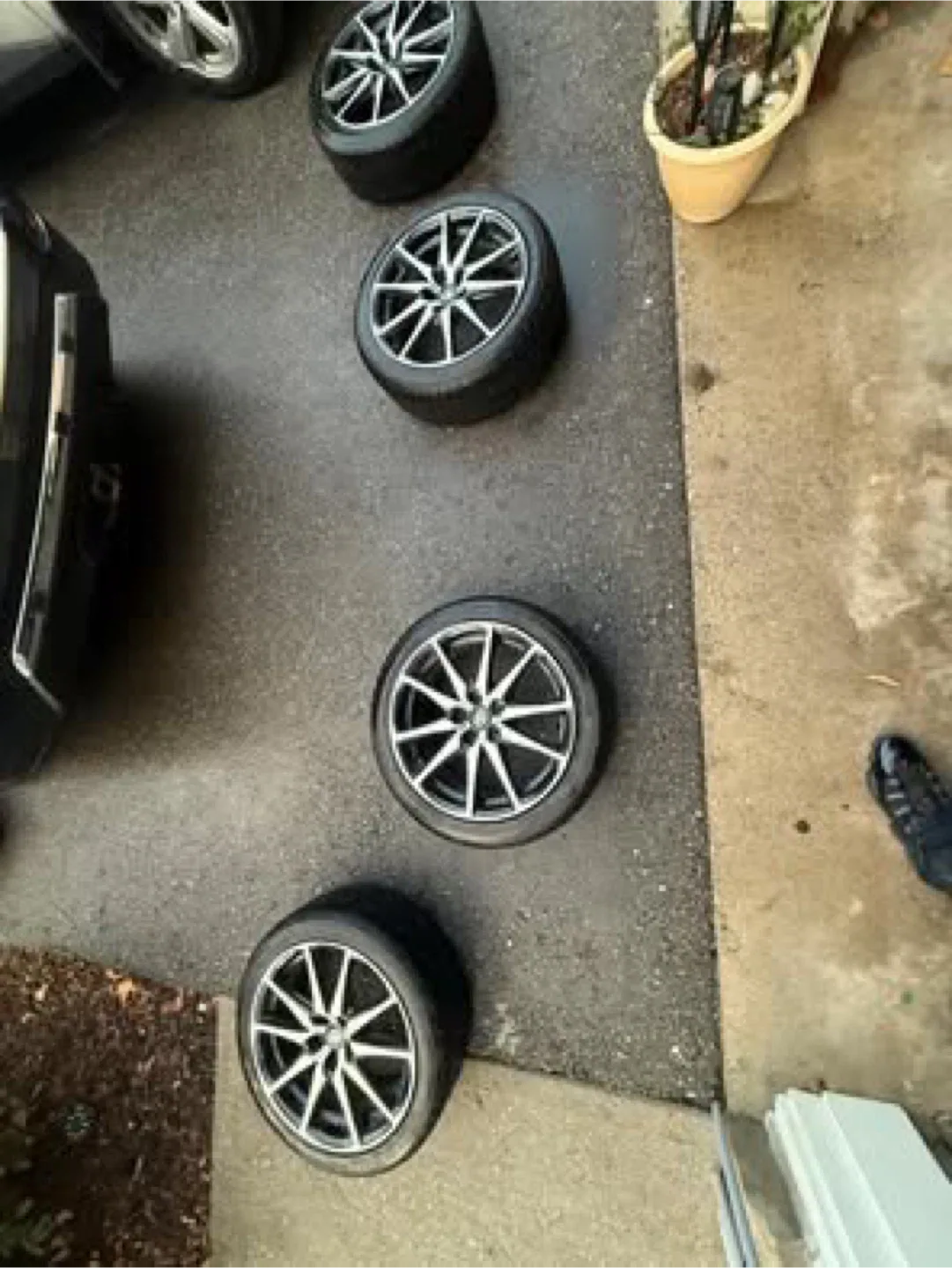 Set of OEM Toyota GR86 / Subaru BRZ7 Tires image indicator(2)