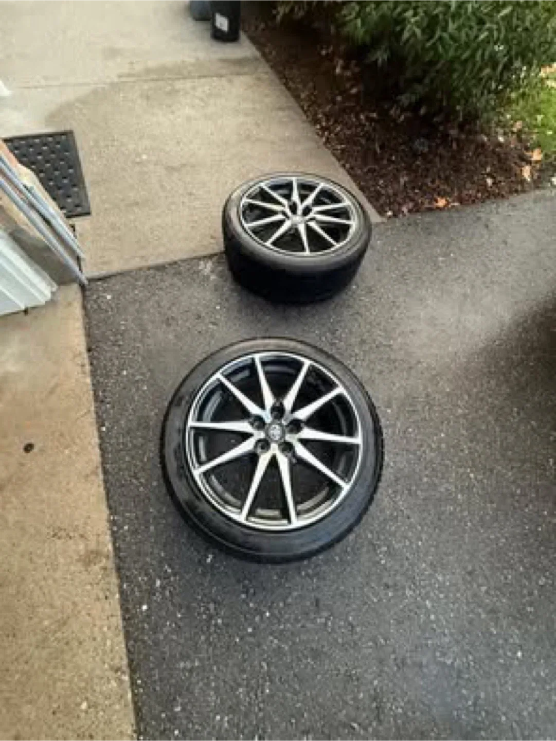 Set of OEM Toyota GR86 / Subaru BRZ7 Tires image indicator(4)