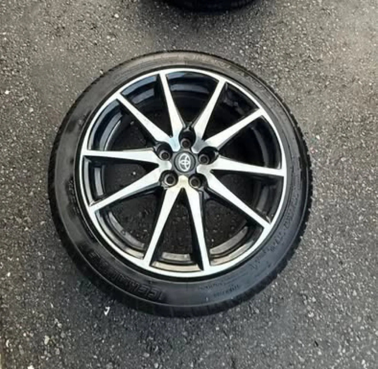 Set of OEM Toyota GR86 / Subaru BRZ7 Tires