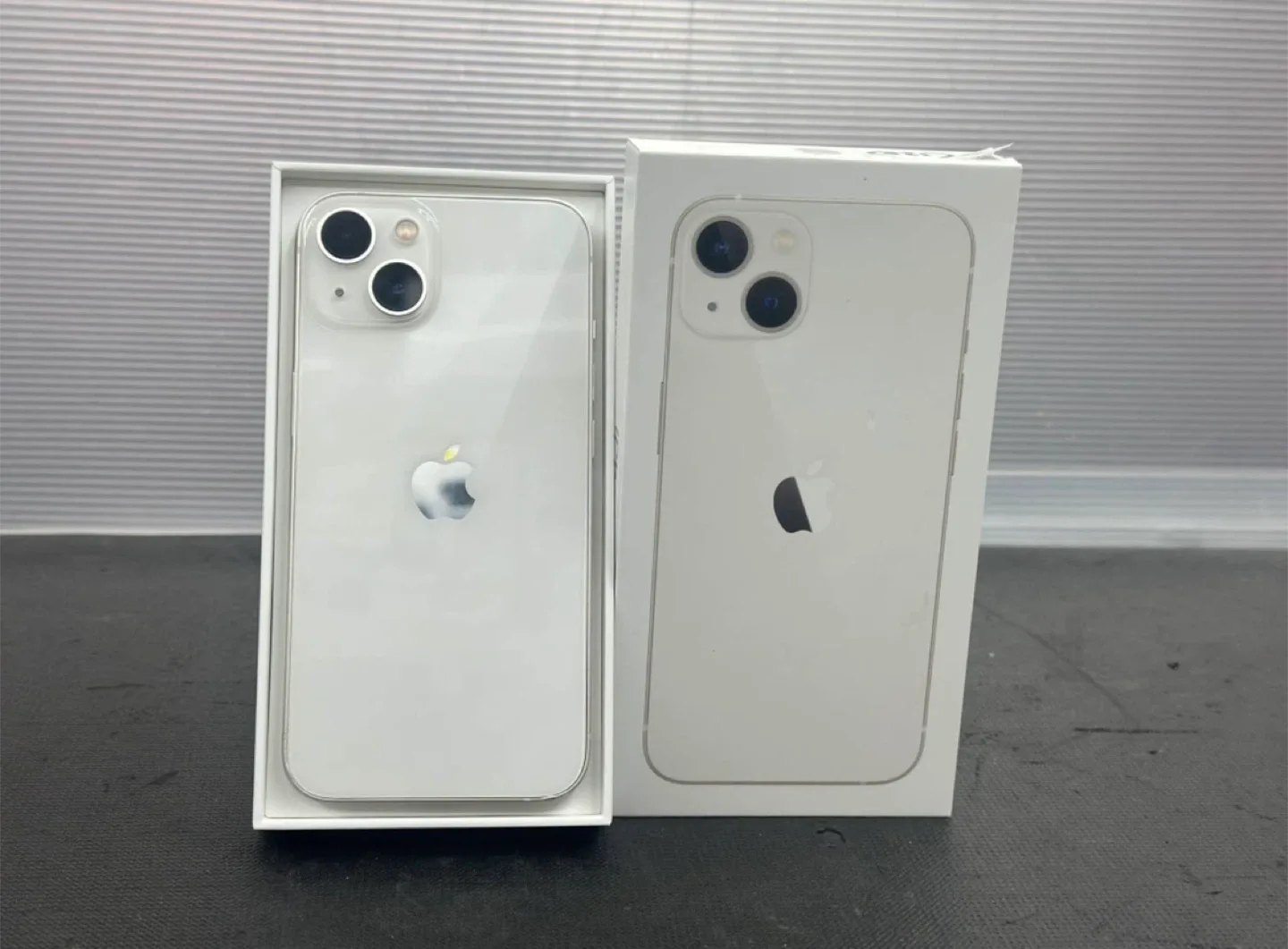 Apple iPhone 13 128GB White. 89% Battery. 1 Year Warranty.