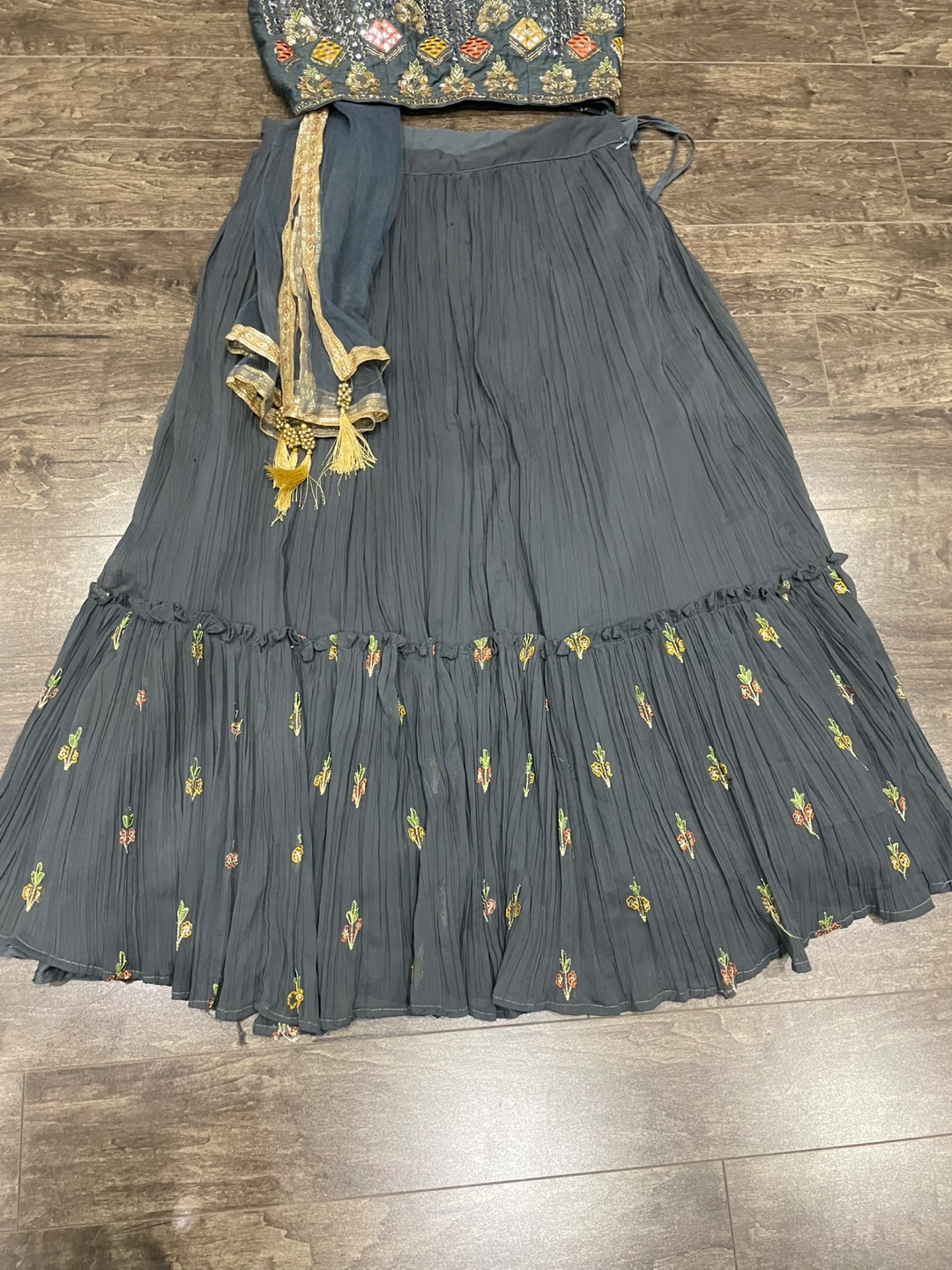 Grey Indian Lehenga Choli Set - photo 3