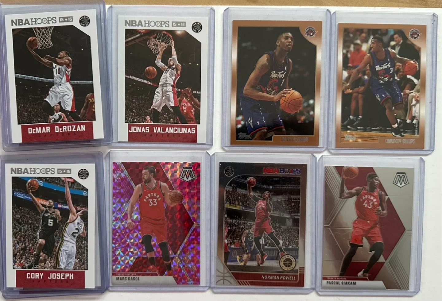 Basketball Trading Cards - NBA Hoops & Panini Chronicles image indicator(8)