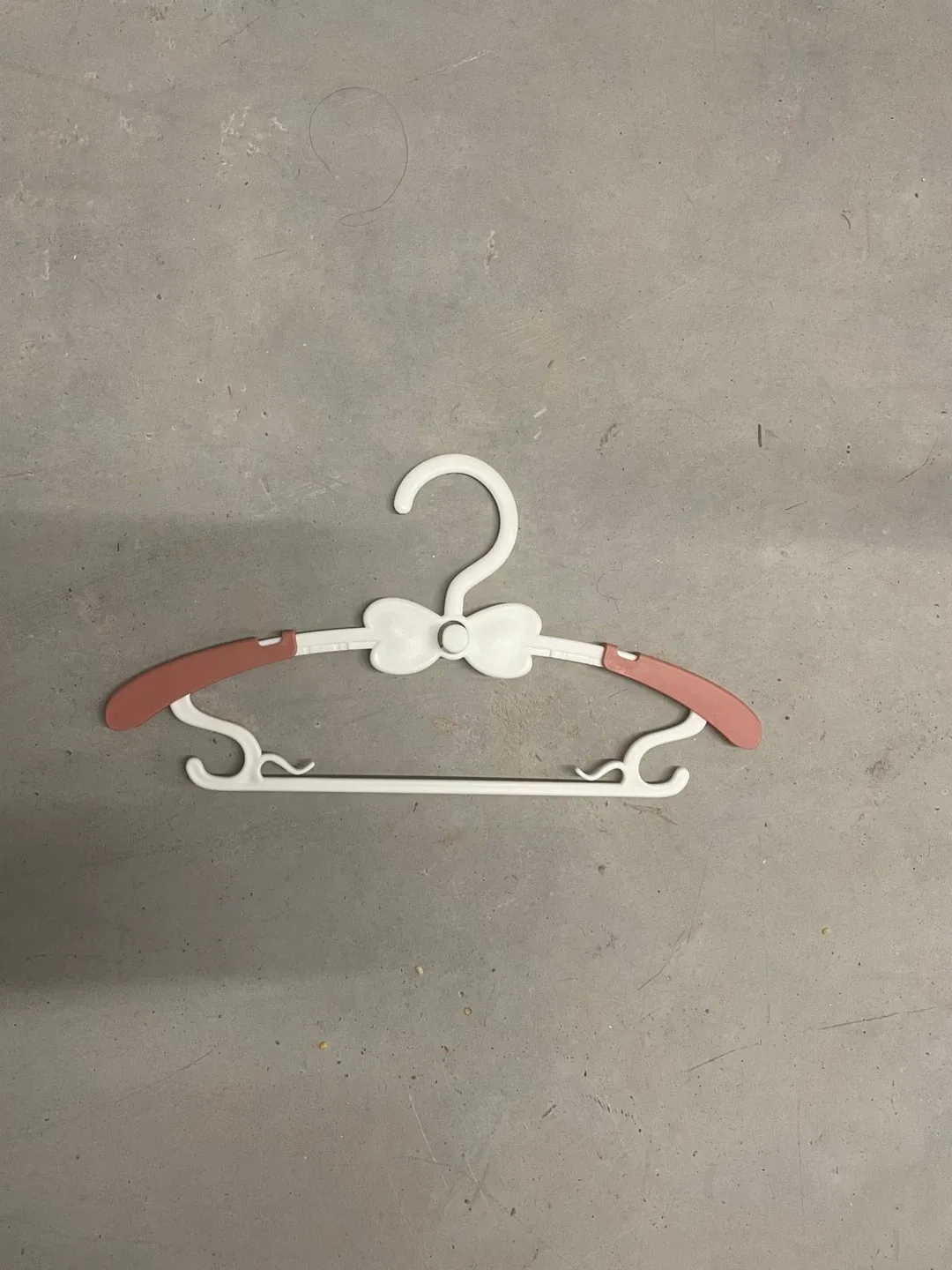 Kids Clothes Hanger (50pcs)- White & Pink thumbnail