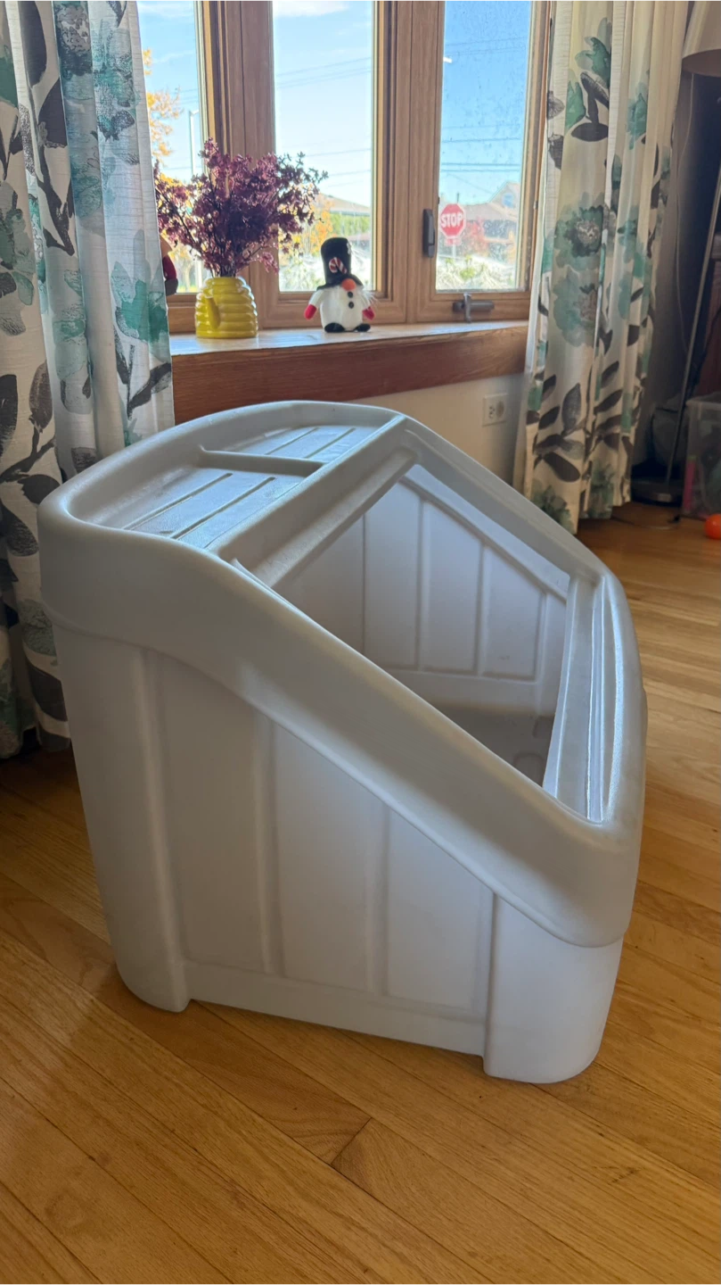 Step2 Toy Box - photo 2