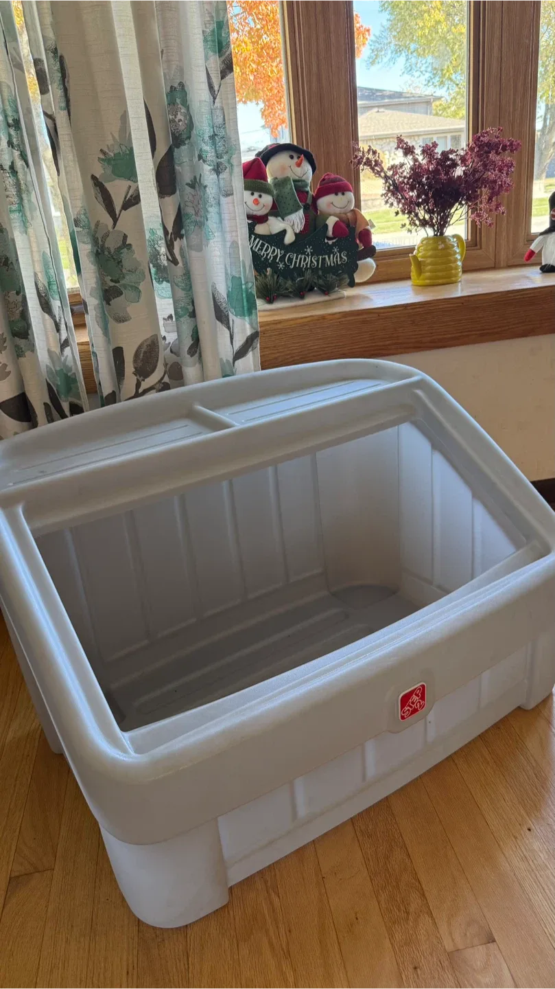 Step2 Toy Box