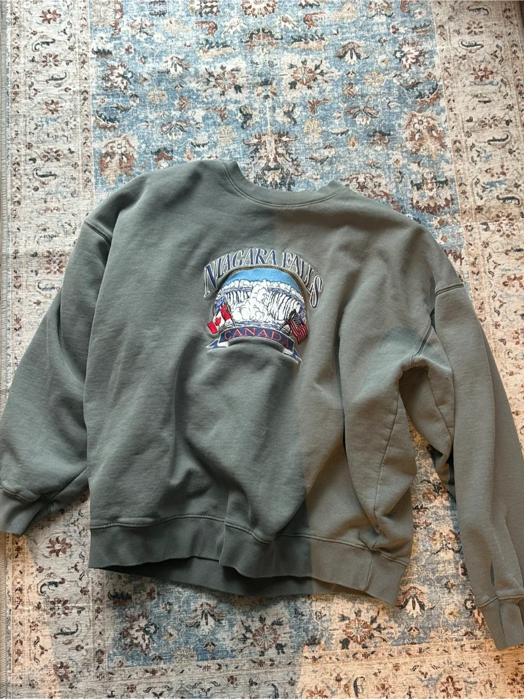 Brandy Melville Niagara Falls Canada Sweatshirt thumbnail