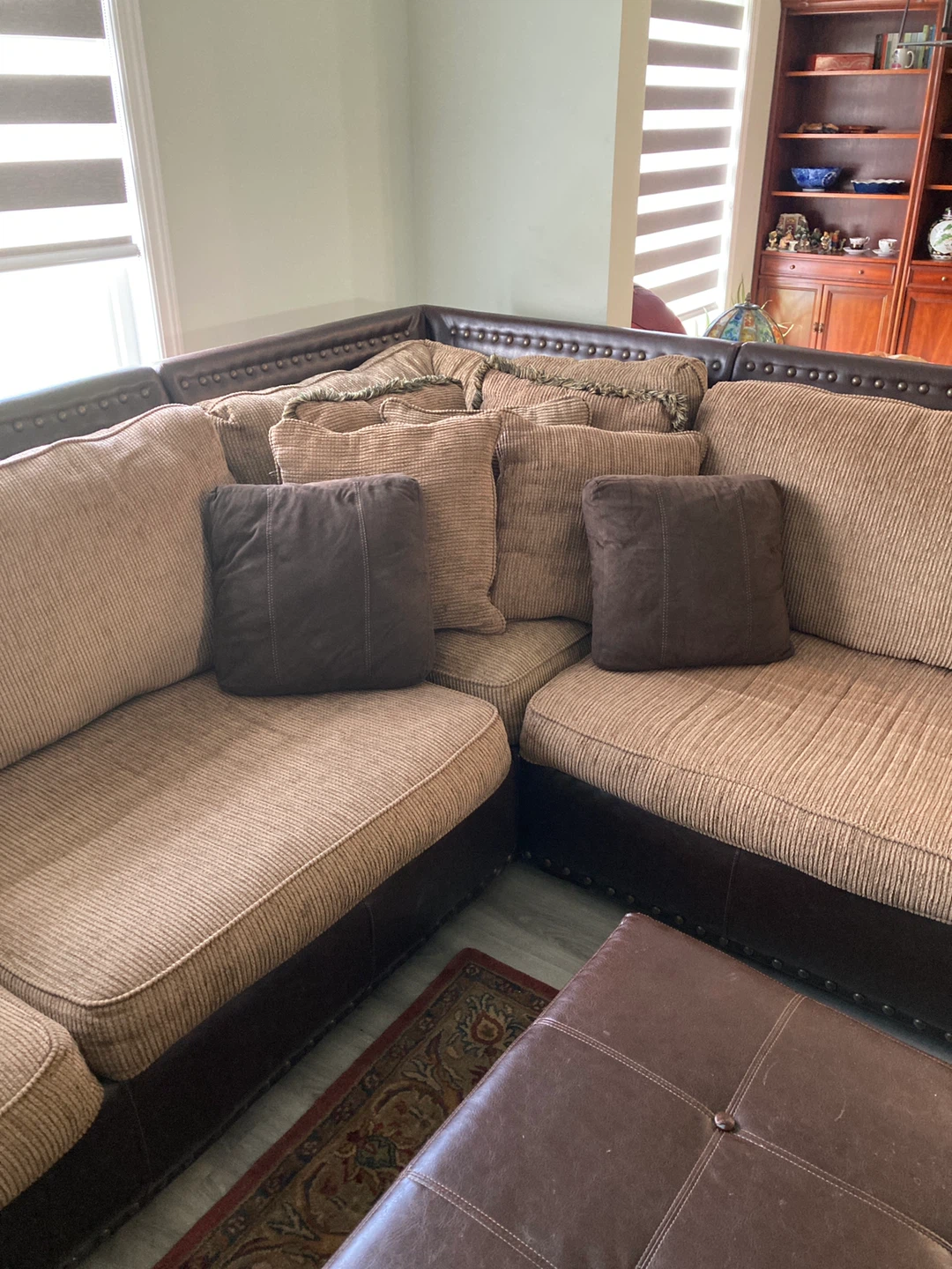 Brown Leather Sectional Sofa with Ottoman - photo 5