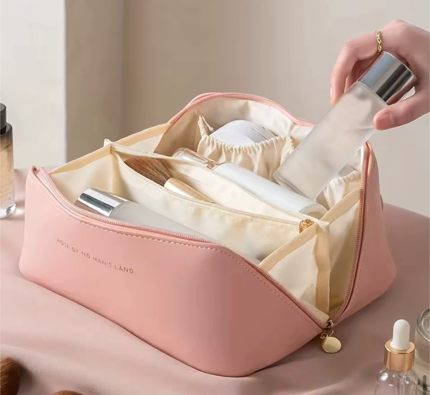 Rose of Na Man's Land Makeup Bag - photo 5