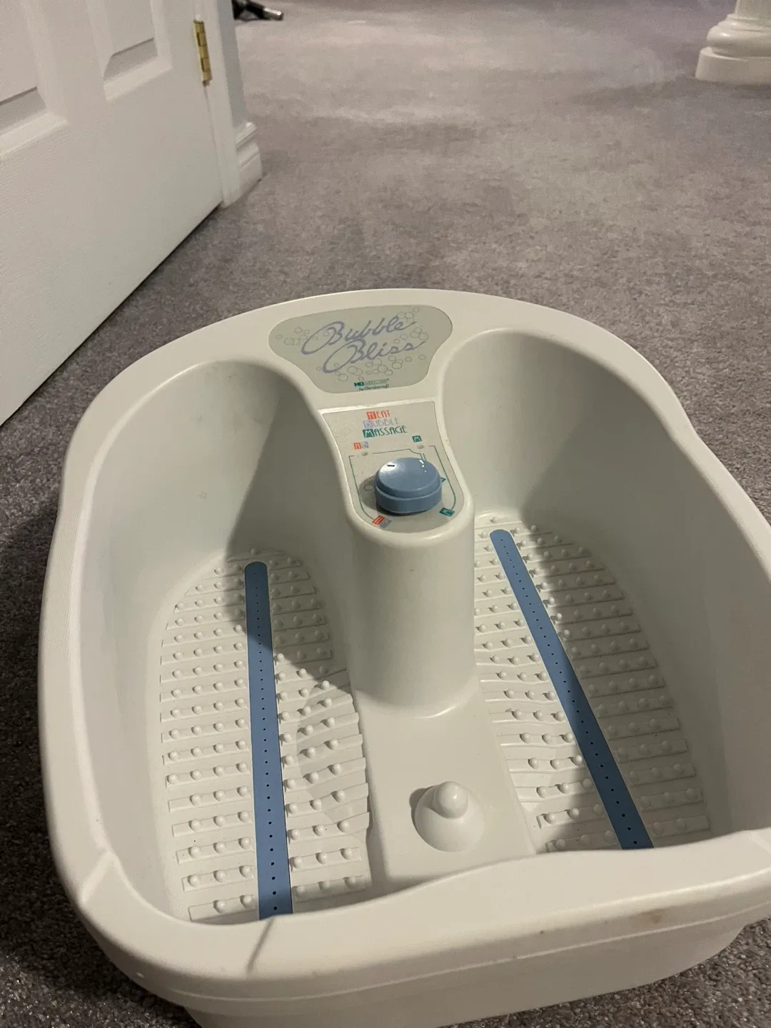 HoMedics Bubble Bliss Luxury Foot Spa with Heat image indicator(2)