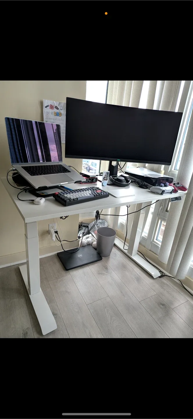 Adjustable Standing Desk - White
