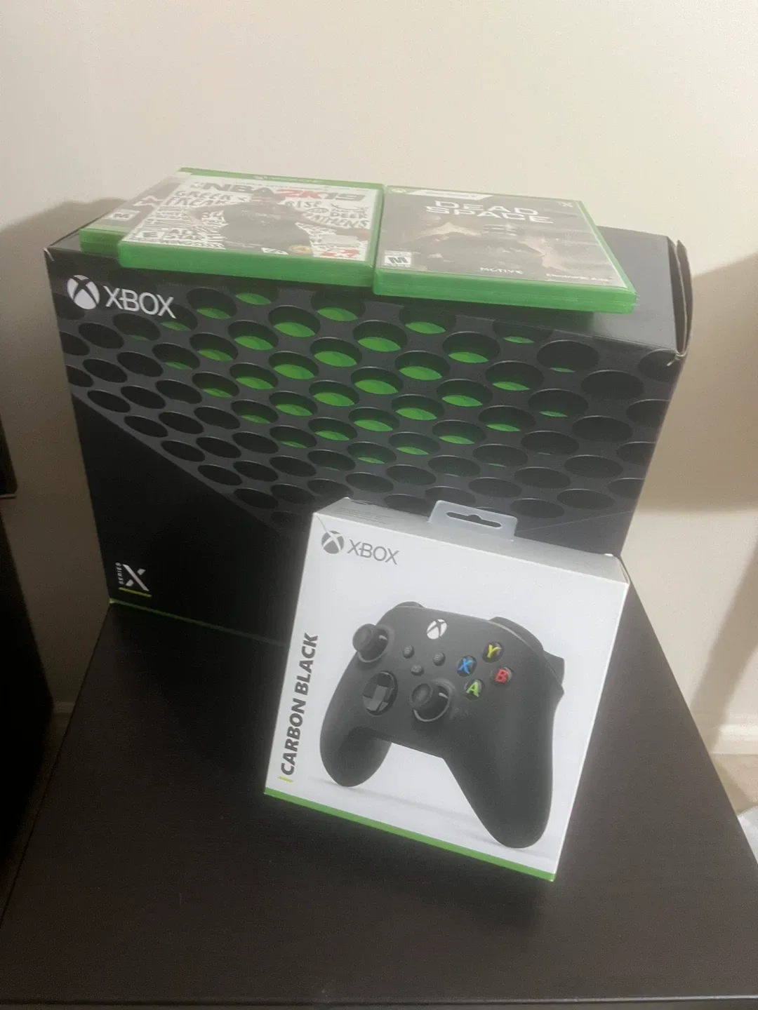 Xbox Series X 1TB SSD with Games image indicator(3)