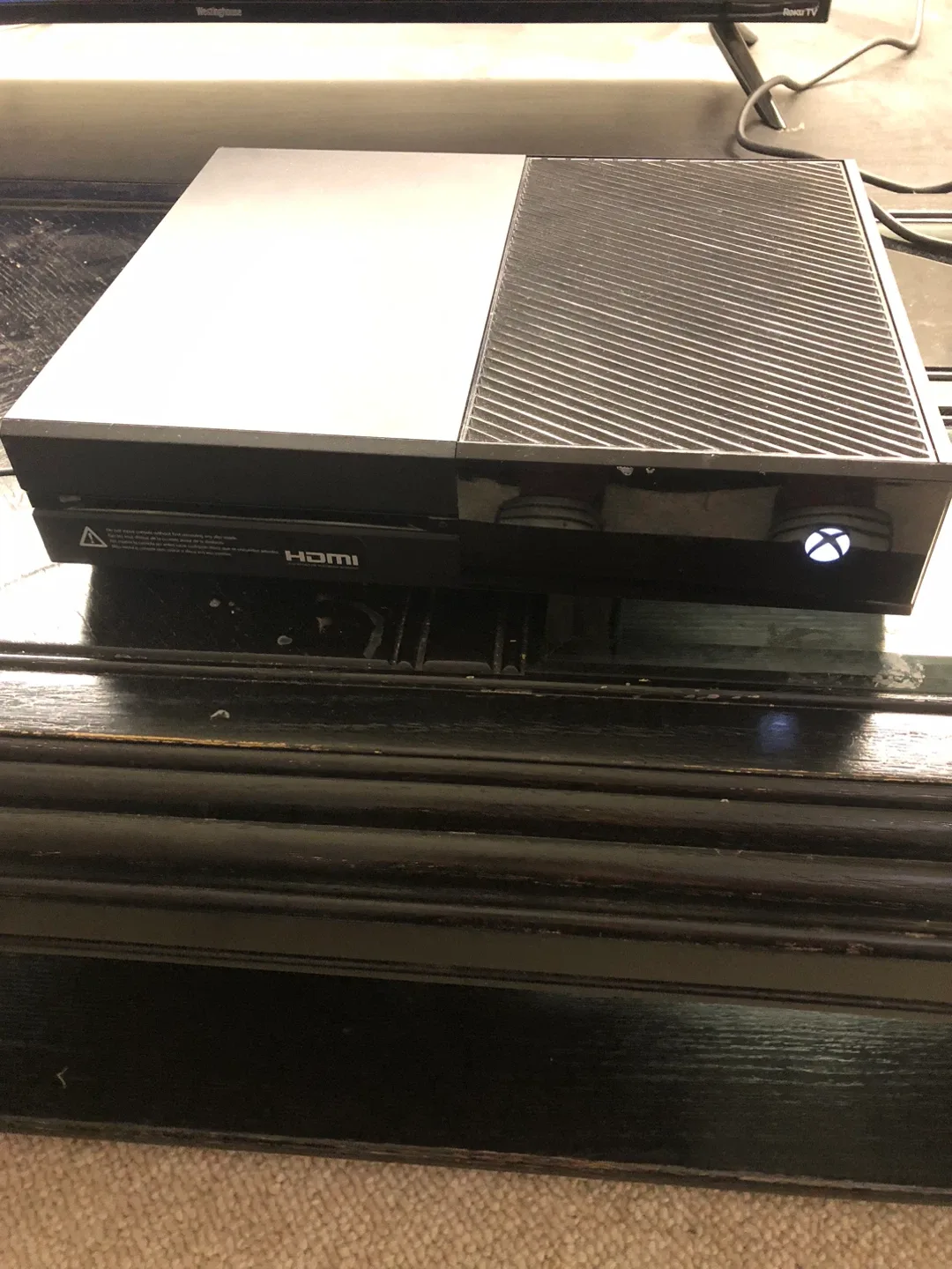 Xbox One 1TB with Games and Controller image indicator(3)