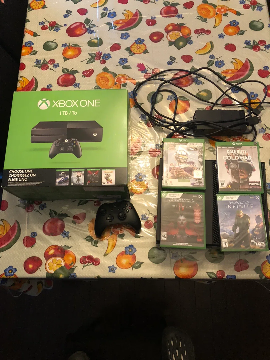 Xbox One 1TB with Games and Controller image indicator(7)