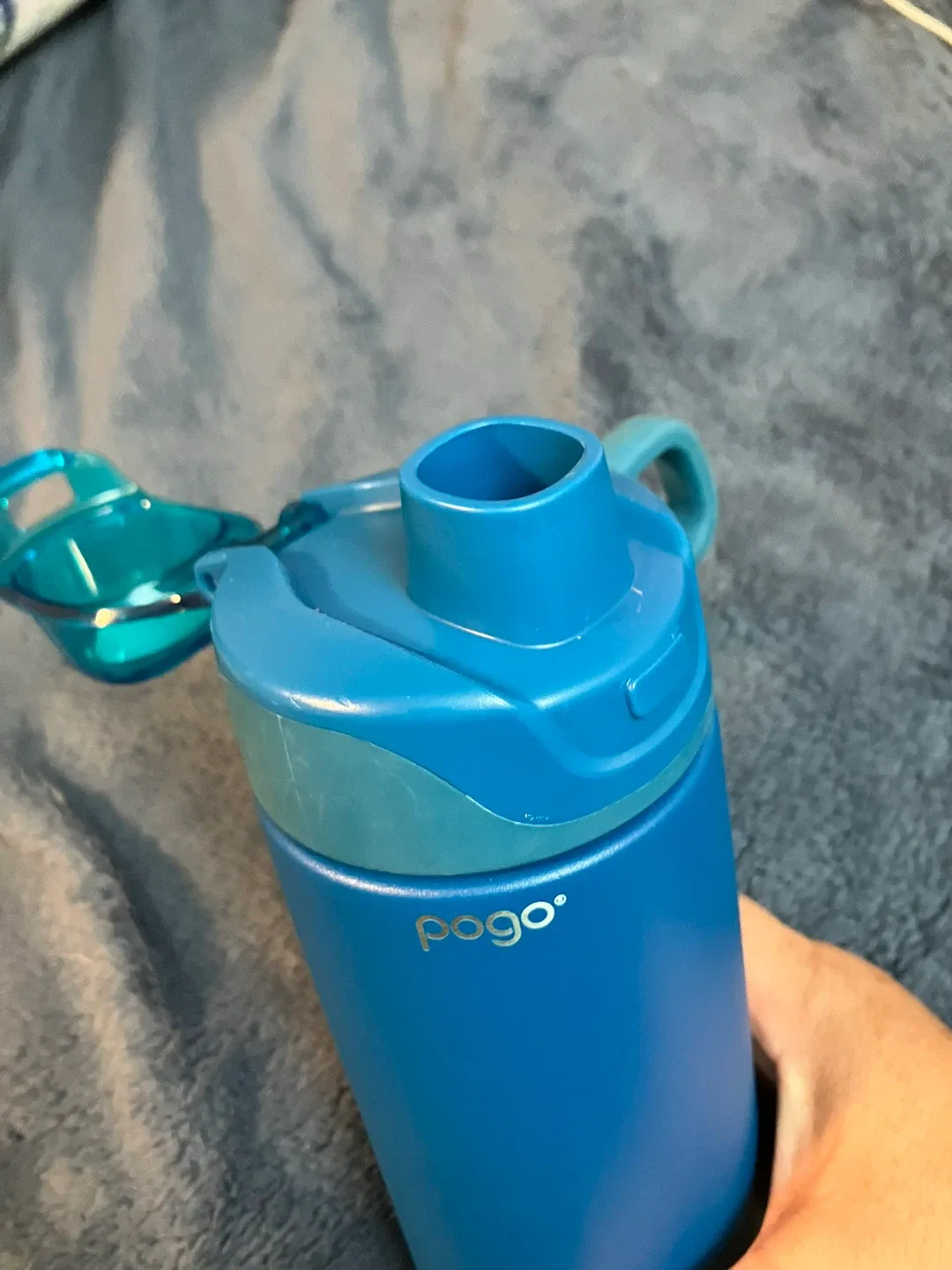 Pogo 26oz Blue Water Bottle image indicator(2)
