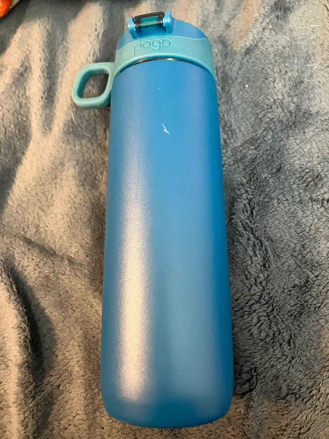 Pogo 26oz Blue Water Bottle image indicator(4)