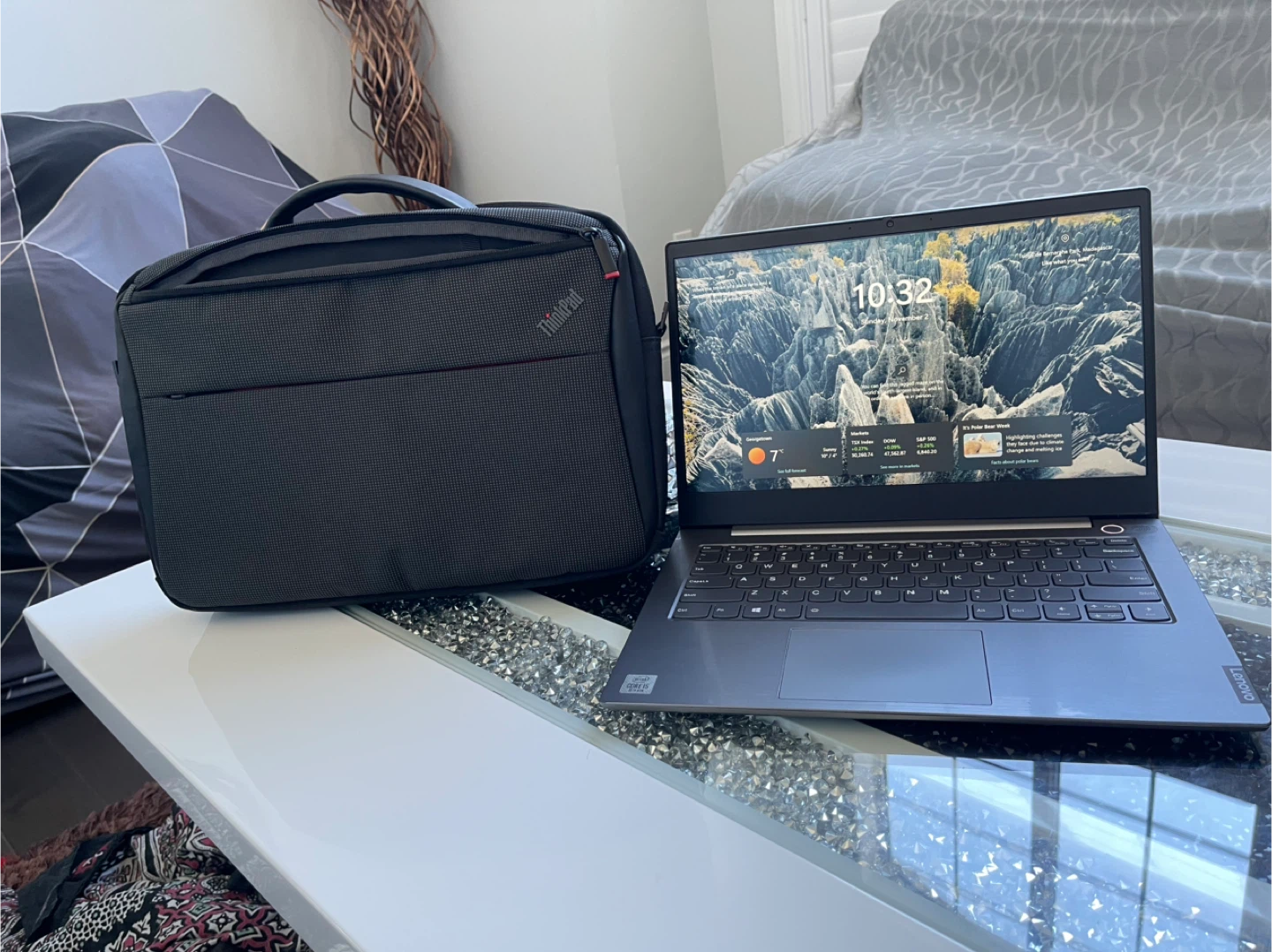 Lenovo ThinkBook 14 IIL + Laptop Bag