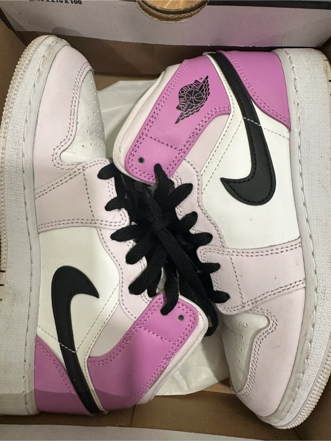 Air Jordan 1 Mid SE Lilac US 5Y thumbnail