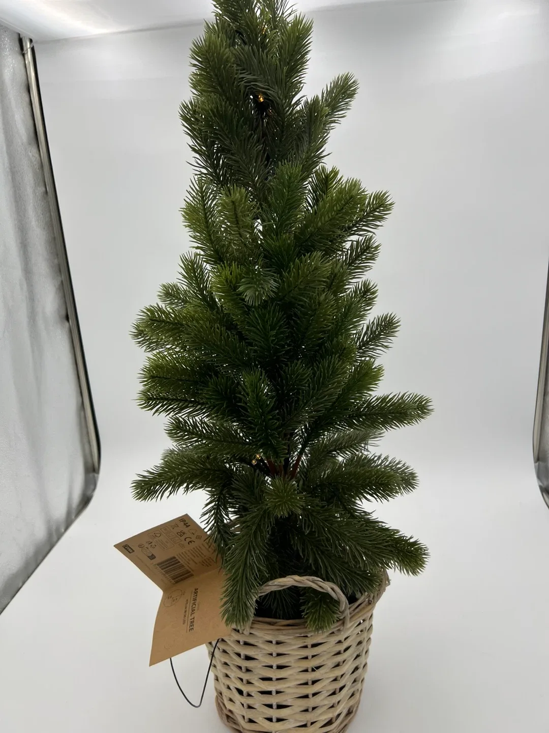 JYSK GRANE 75 cm Artificial Fir Tree with Warm LED Lights image indicator(4)