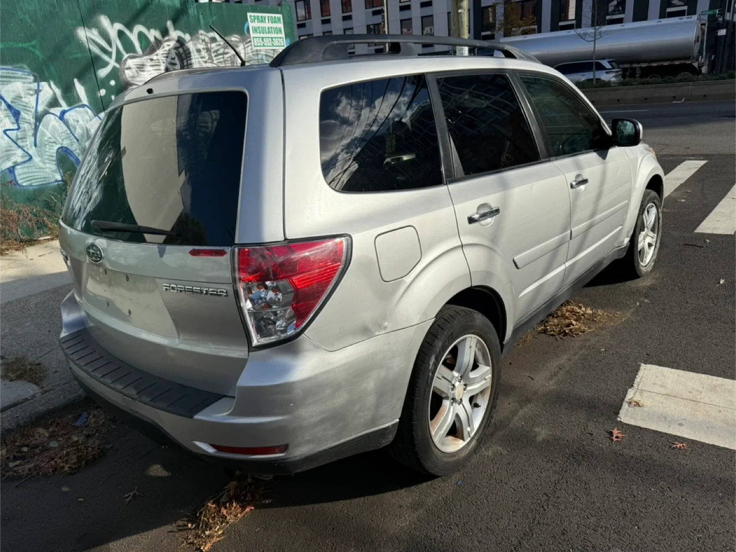 2009 Silver Subaru Forester SUV 172 k image indicator(5)