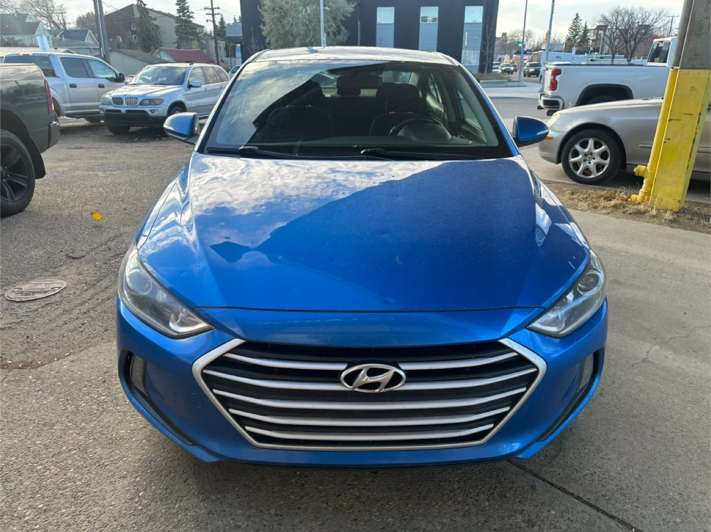 Hyundai Elantra - Blue Sedan