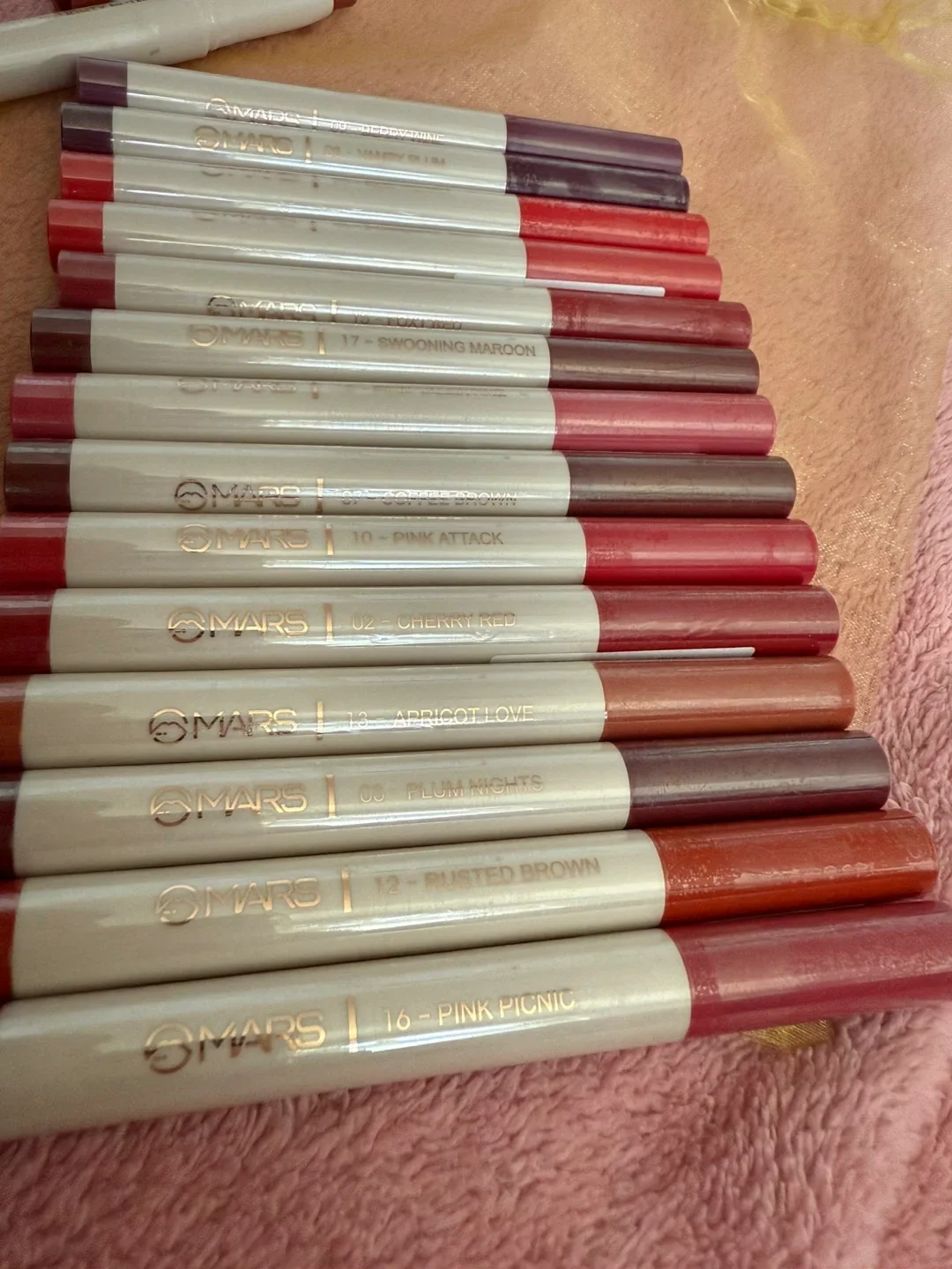 🌸 Mars Matte Lip Crayon Set – 14 Shades 🌸 image indicator(3)