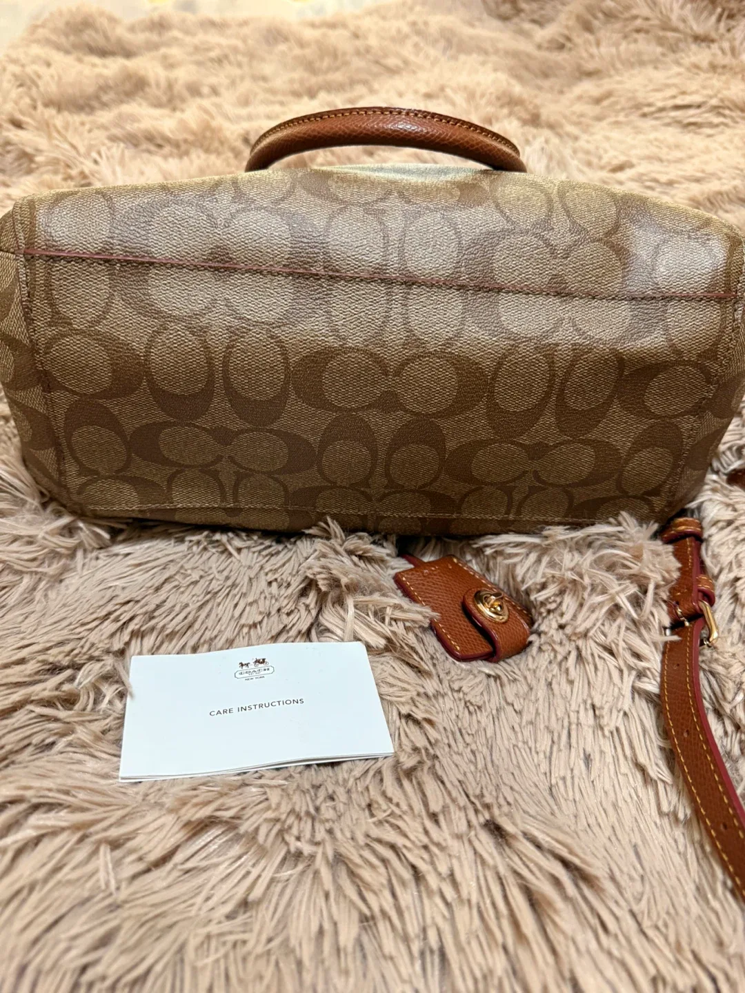 Coach  Bag image indicator(8)