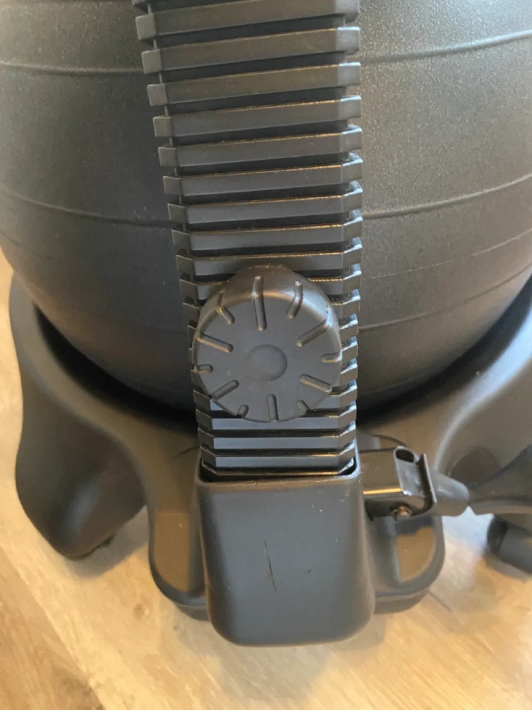 Gaiam Ultimate Balance Ball Chair - Black image indicator(5)