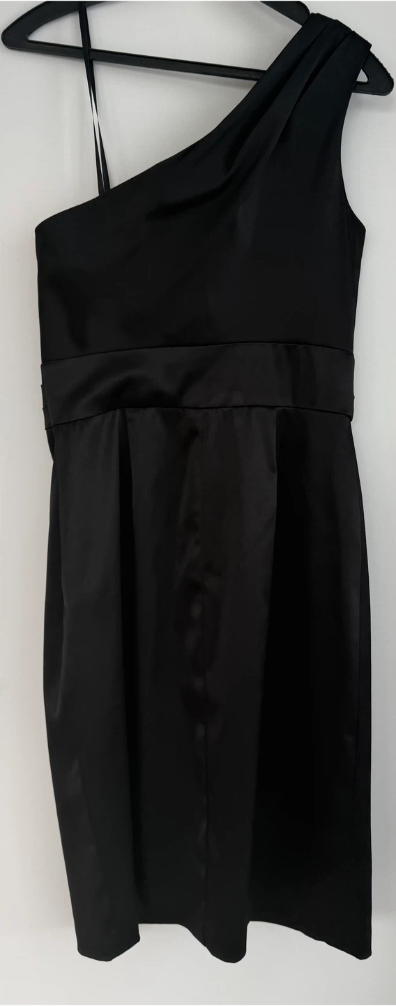 Black Cocktail Dress - One Shoulder - photo 3