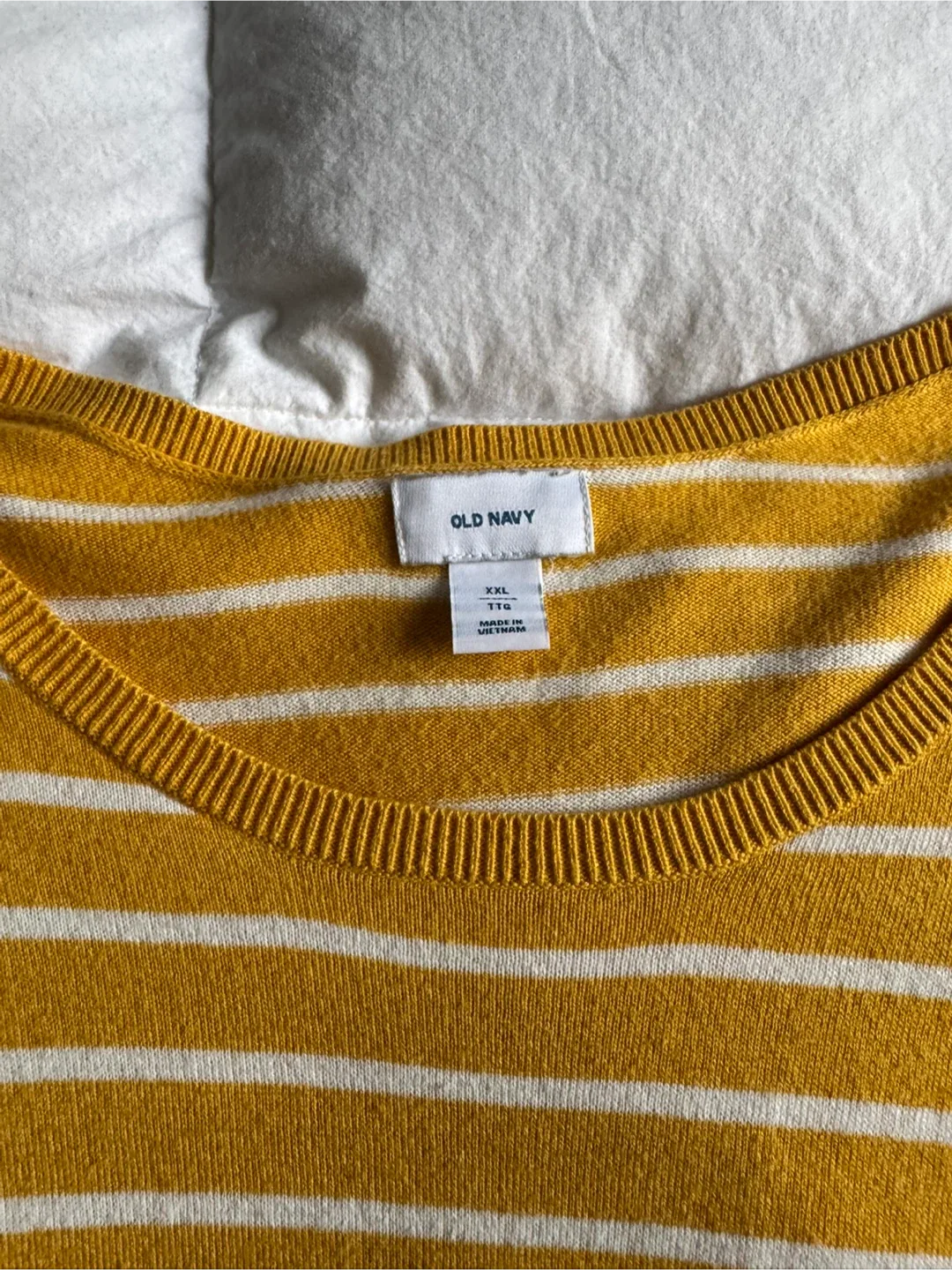 Old Navy XXL Striped & Polka Dot Sweaters image indicator(2)