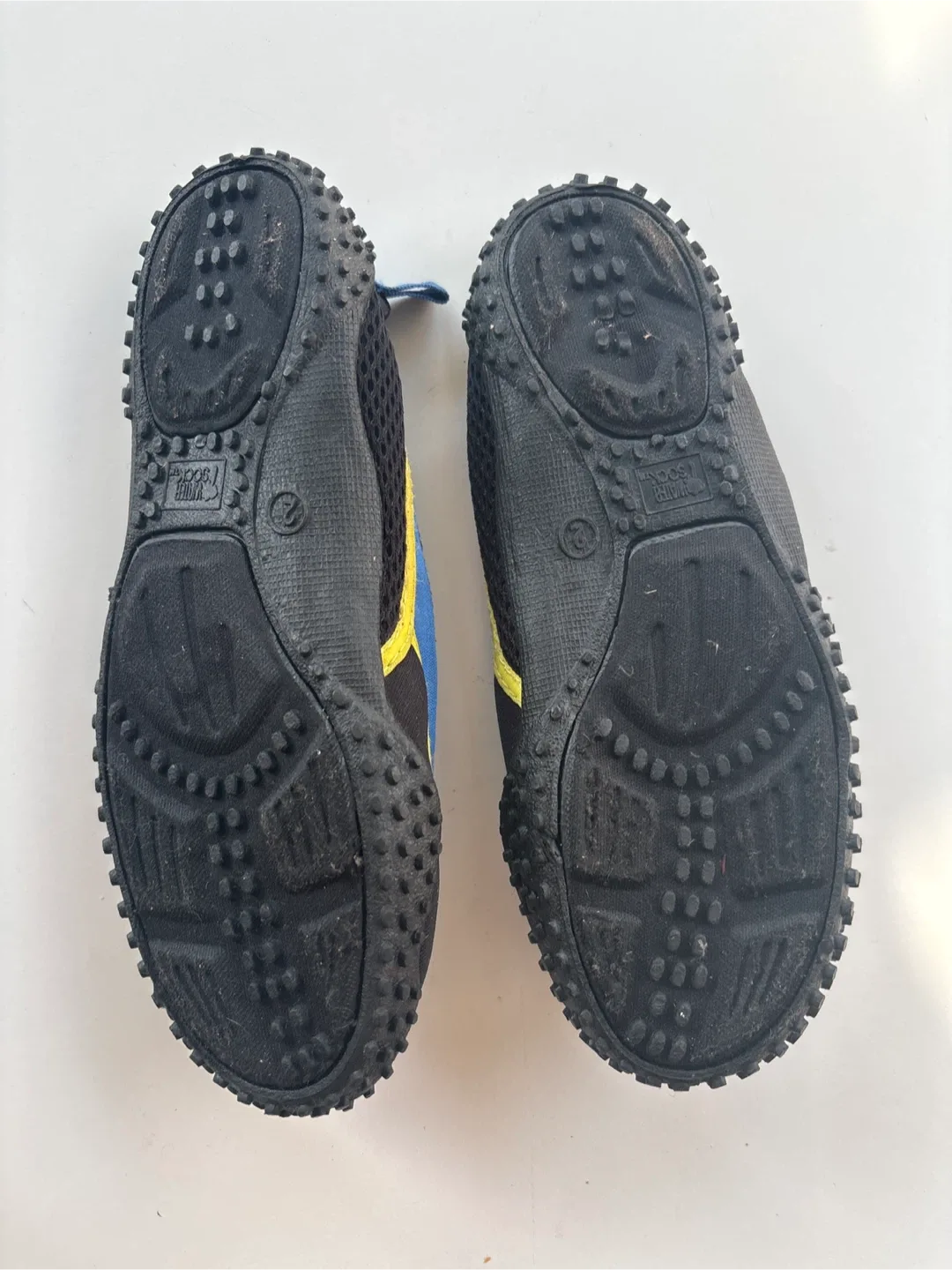 Youth Water Socks - Size 2 image indicator(2)