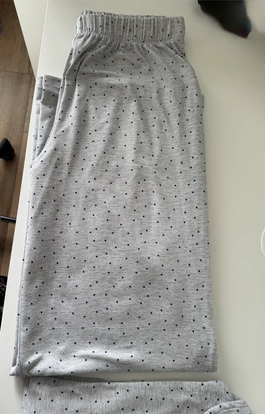 Weekend Edition Grey Pajama Set - Size S image indicator(4)