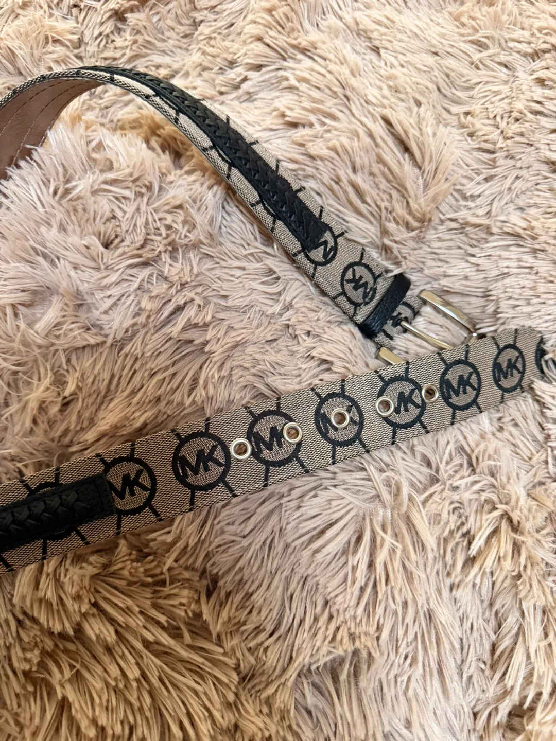 Michael Kors Belt image indicator(6)