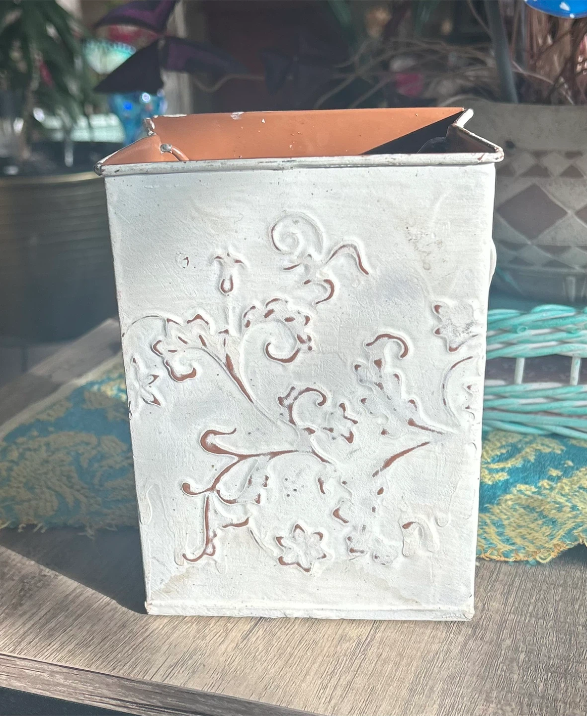 Metal Floral Design Bucket - photo 2