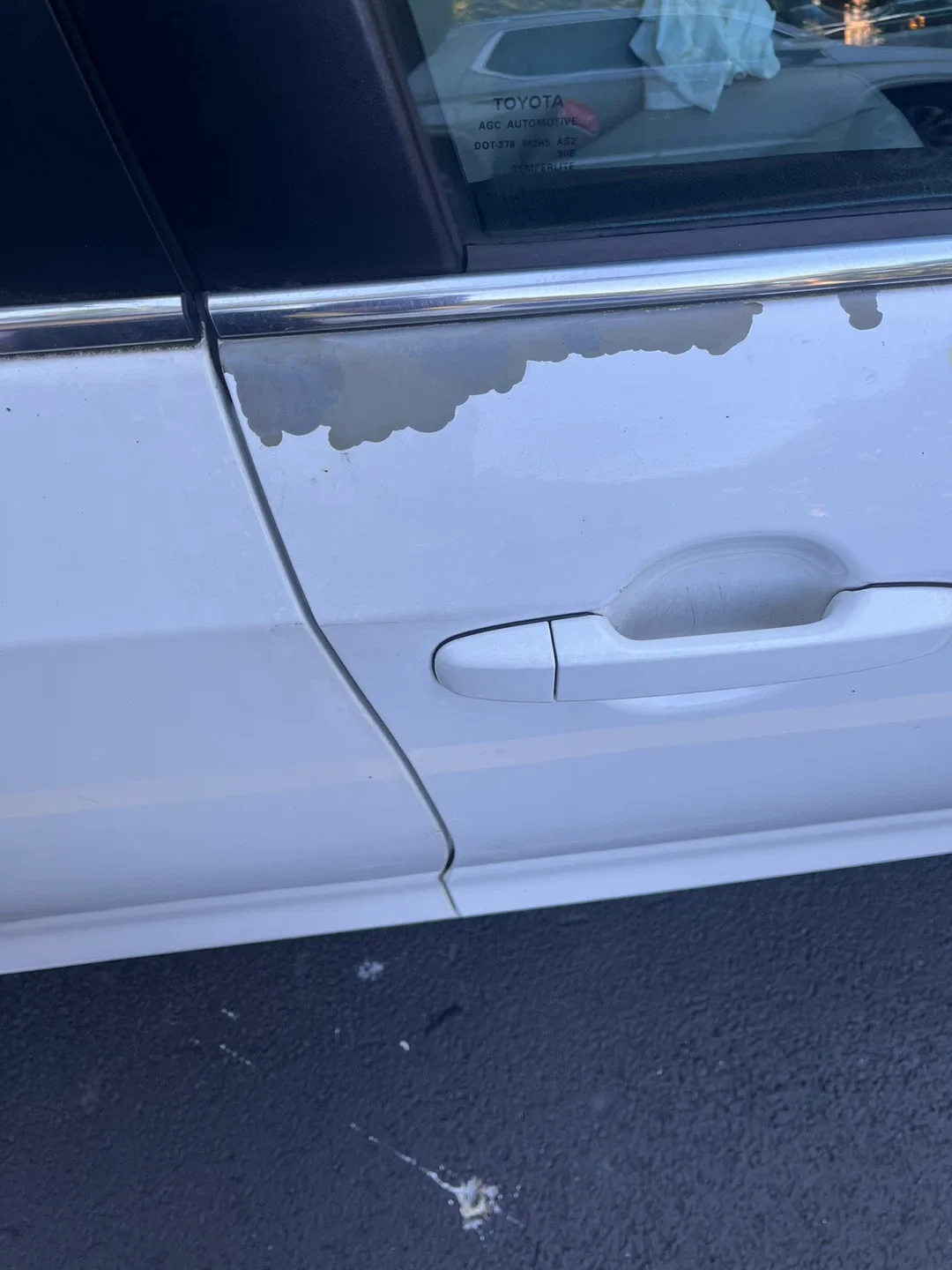 White 2012 Toyota Camry image indicator(6)