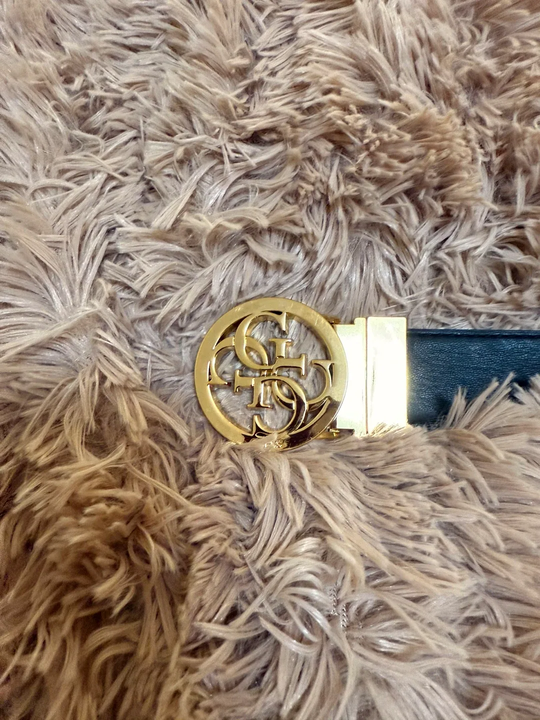 Guess Reversible Belt image indicator(2)