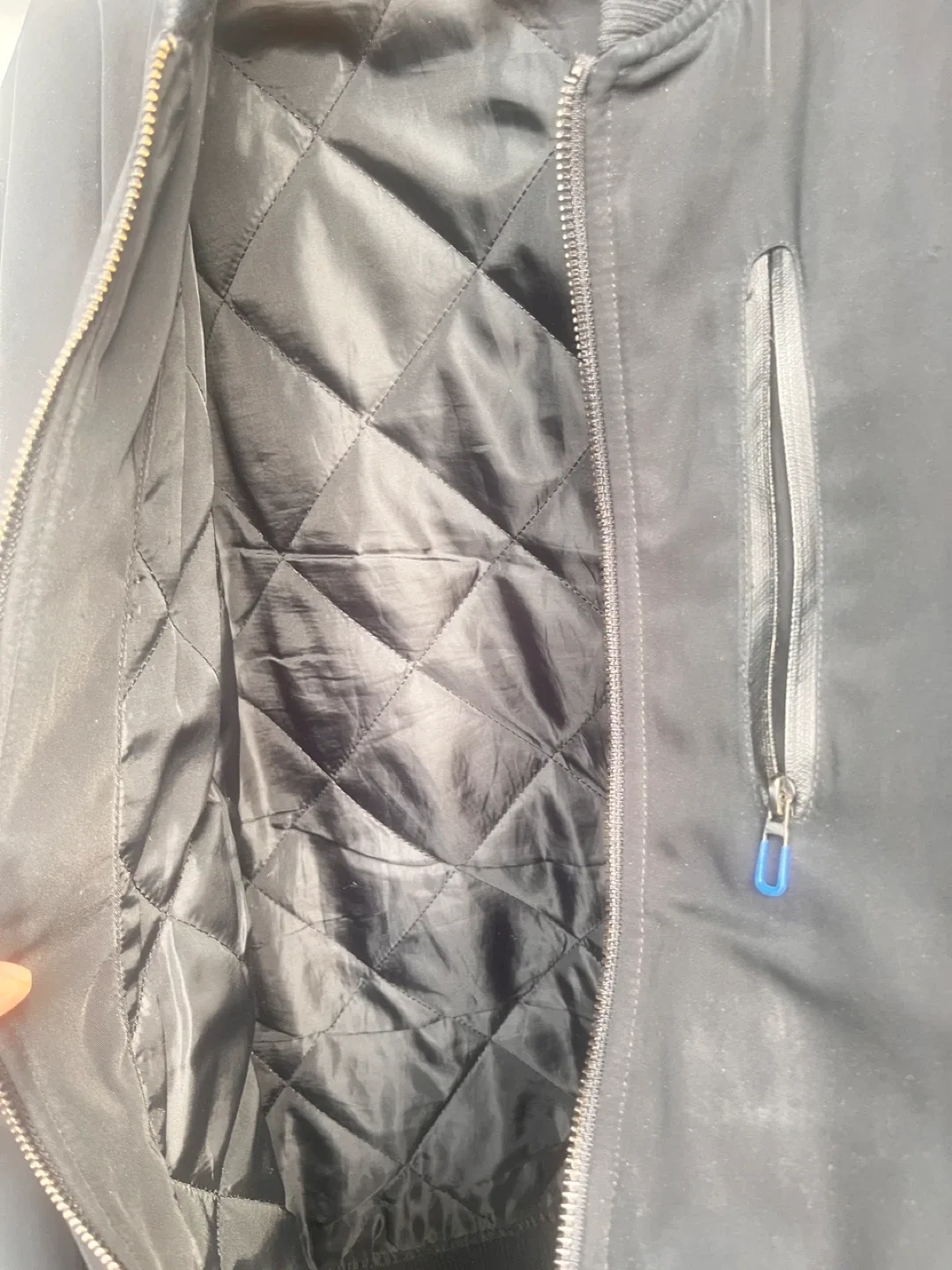 Highline Collective Bomber Jacket - Size M image indicator(4)