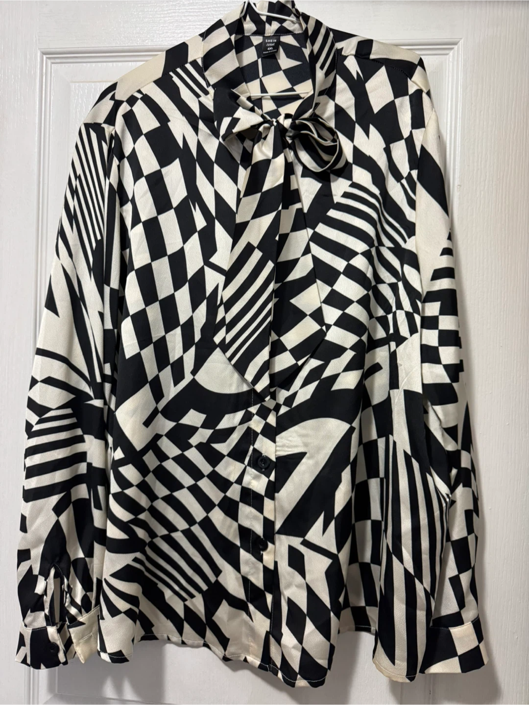 Shein Black & White Patterned Blouse 4XL Brand New