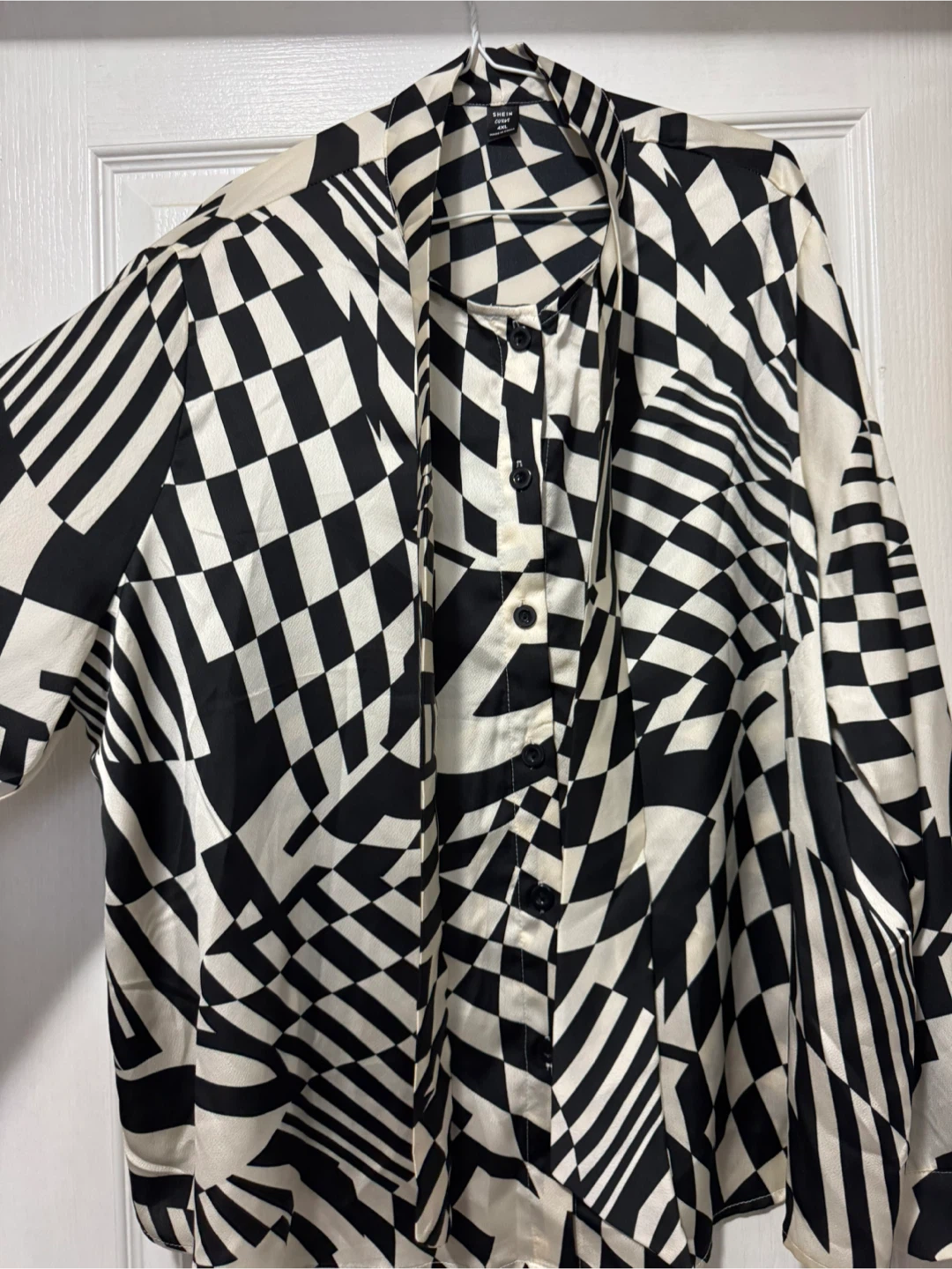 Shein Black & White Patterned Blouse 4XL Brand New - photo 3