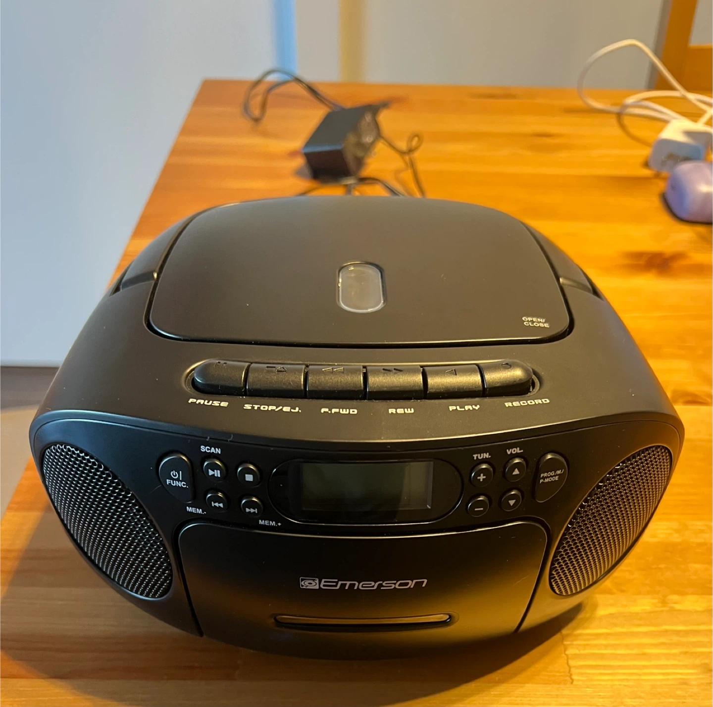 Emerson Portable CD Cassette Player