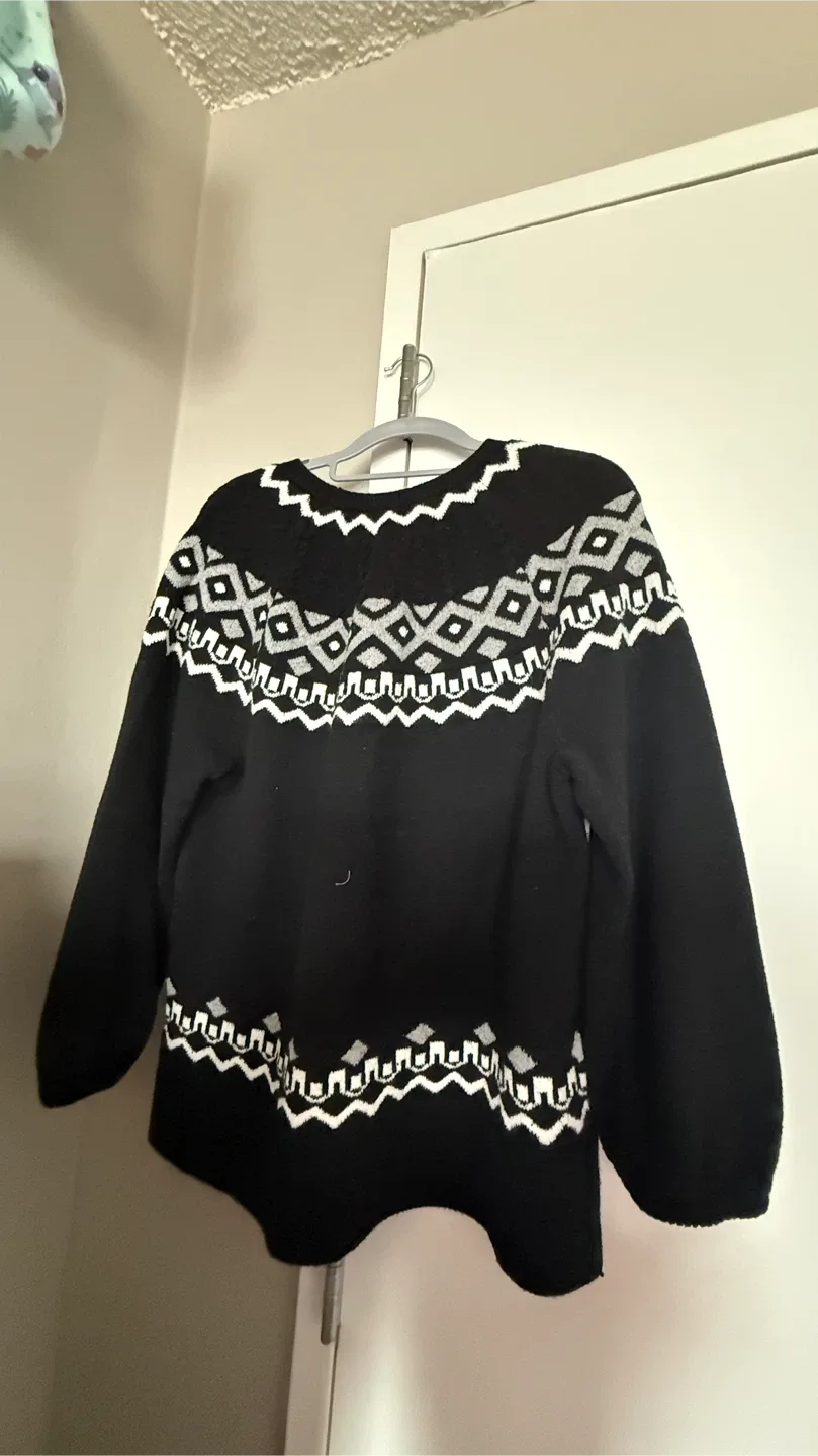 LOFT Black Patterned Sweater - Size L image indicator(2)