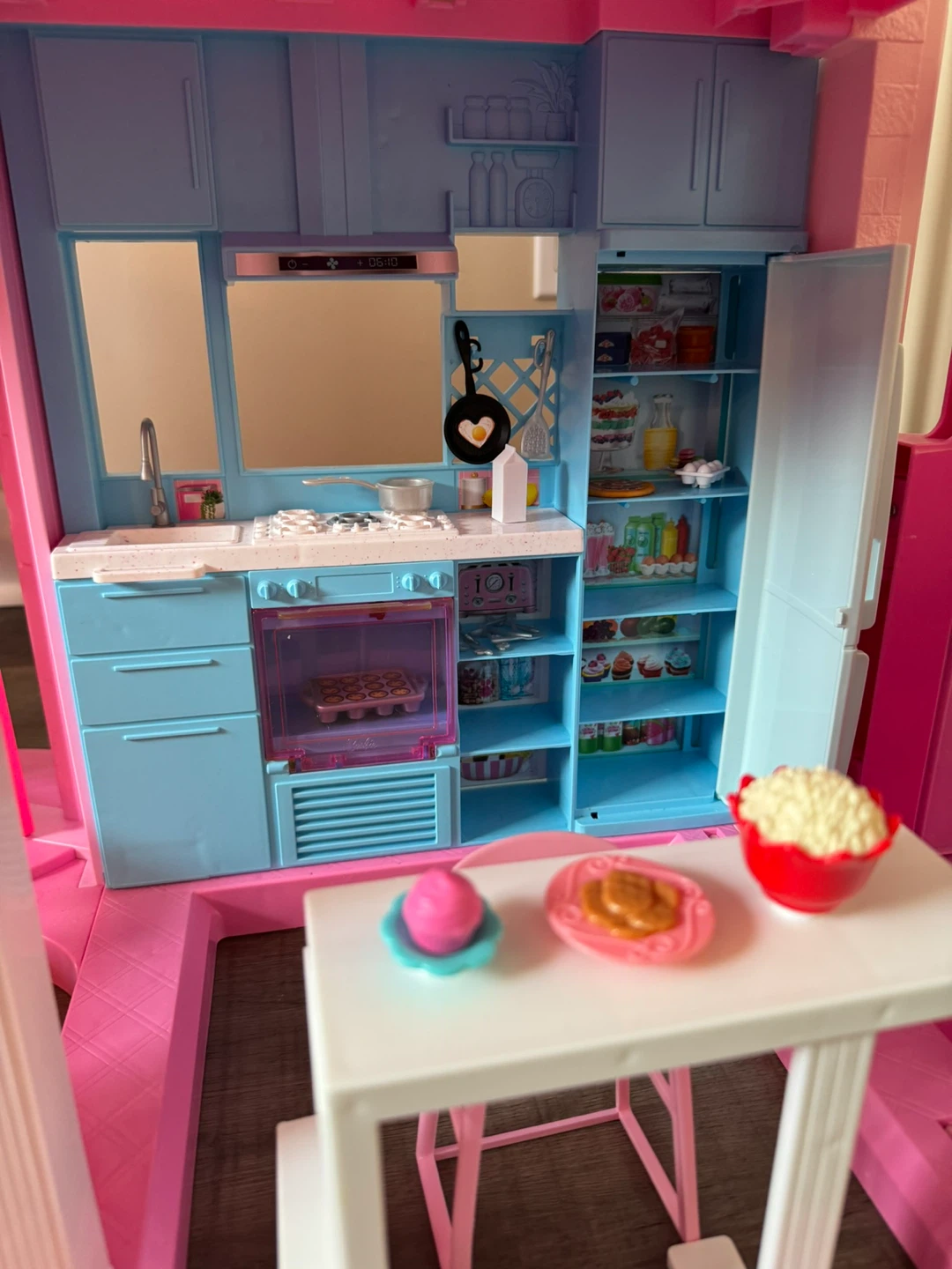 Barbie Dreamhouse Dollhouse with Slide - photo 2